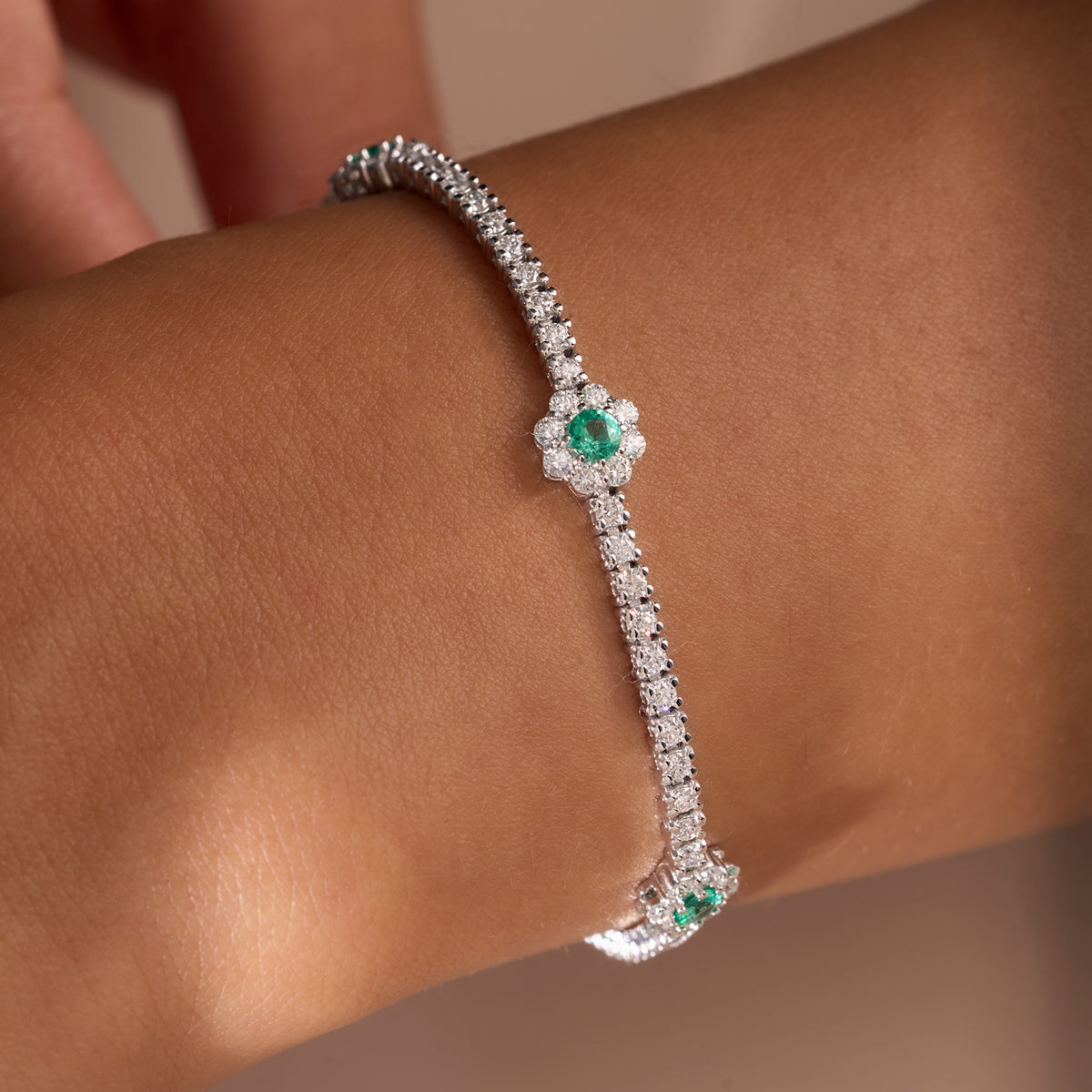 3 Flower Diamond and Emerald Tennis Bracelet