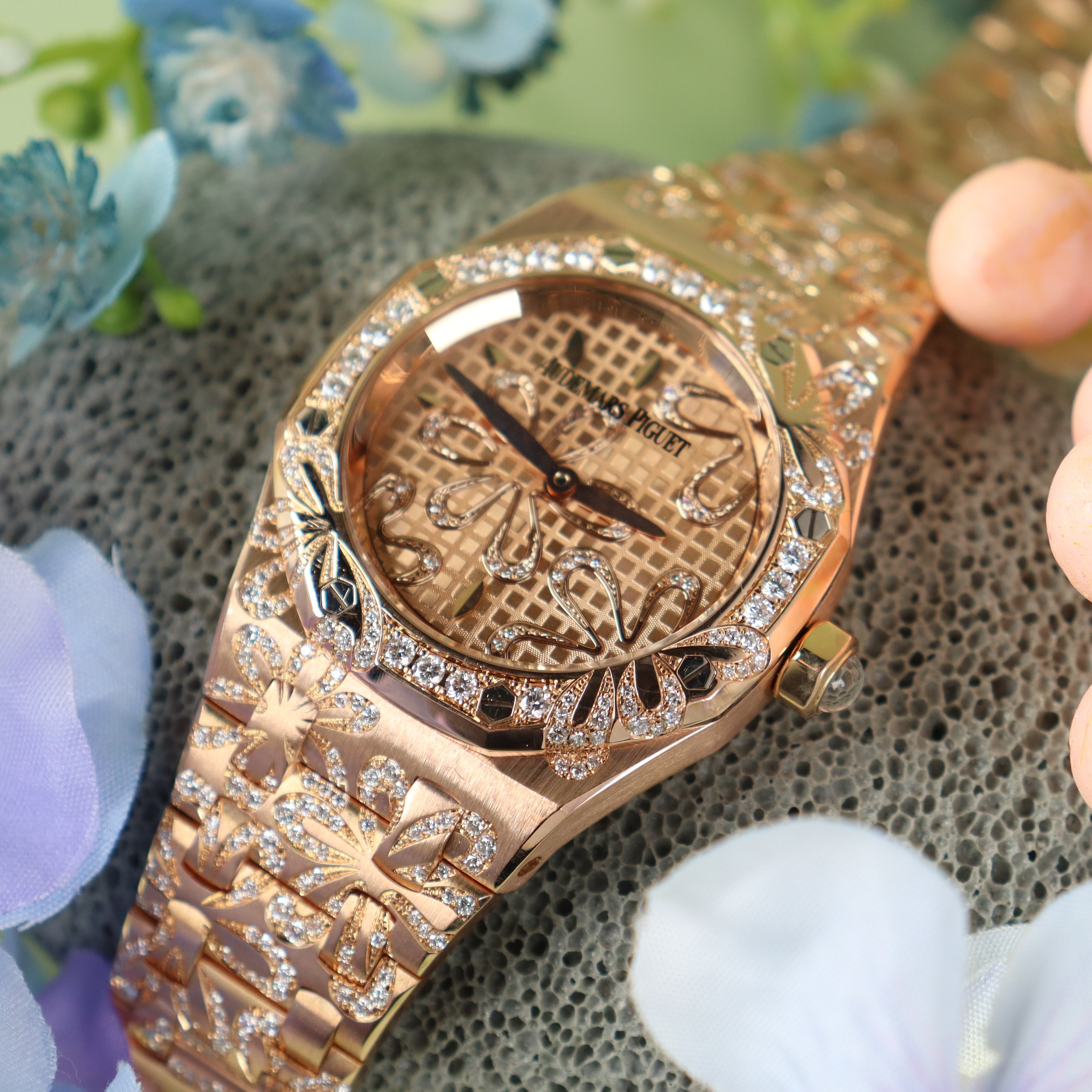 Audemars Piguet Royal Oak 33mm Pink Dial Watch Ref# 67617OR.ZZ.1235OR.01 - Happy Jewelers Fine Jewelry Lifetime Warranty