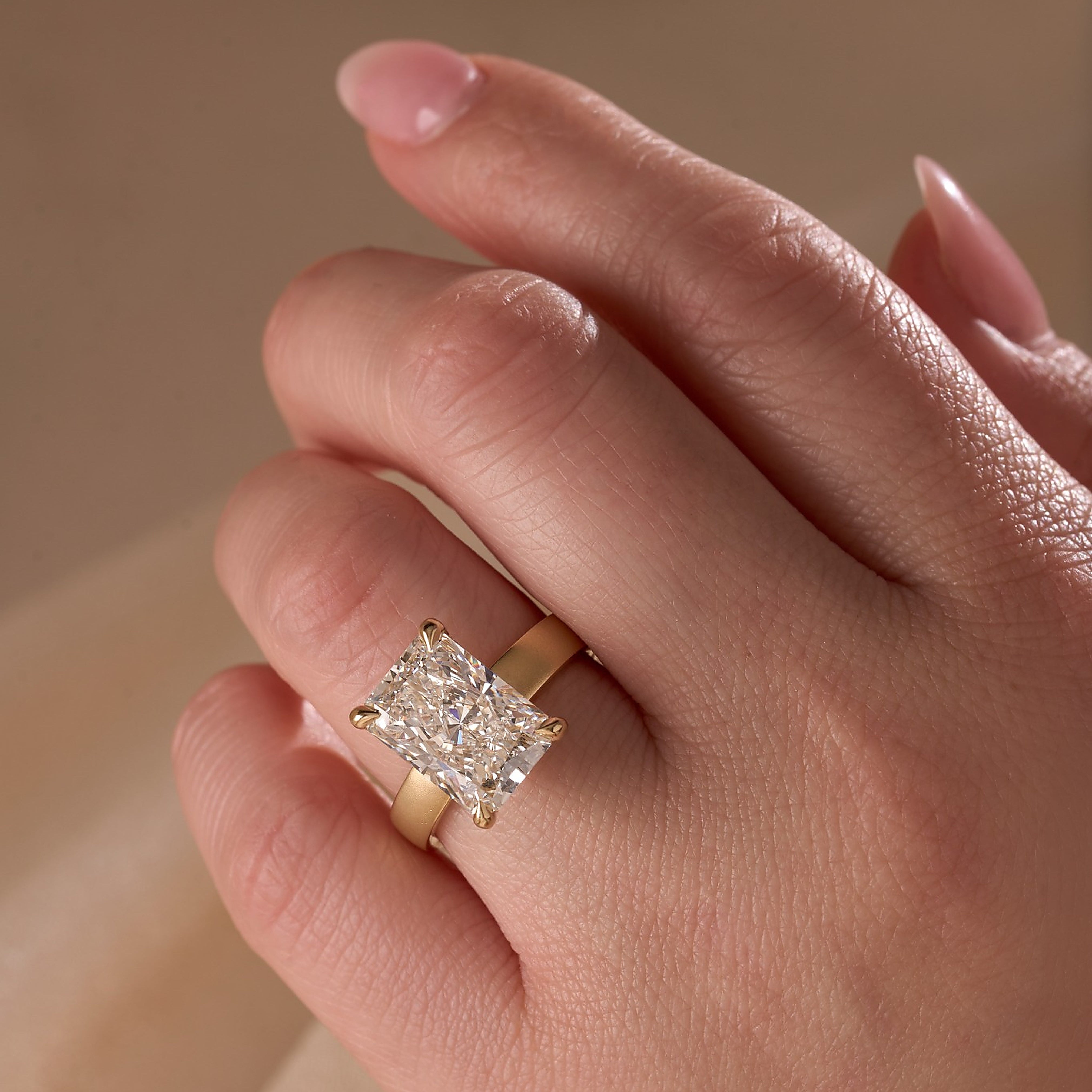 Radiant Center Stone 3.5mm Satin Finish - Happy Jewelers Fine Jewelry Lifetime Warranty