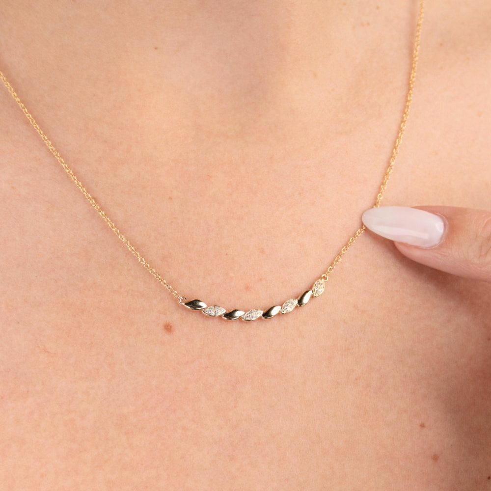 Alternating Diamond Twist Necklace - Happy Jewelers Fine Jewelry Lifetime Warranty