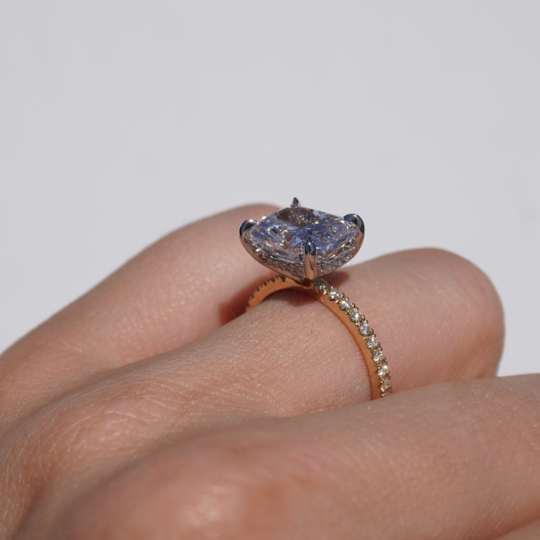 4.25 Carat Lab Cushion East-West Engagement Ring - Happy Jewelers Fine Jewelry Lifetime Warranty