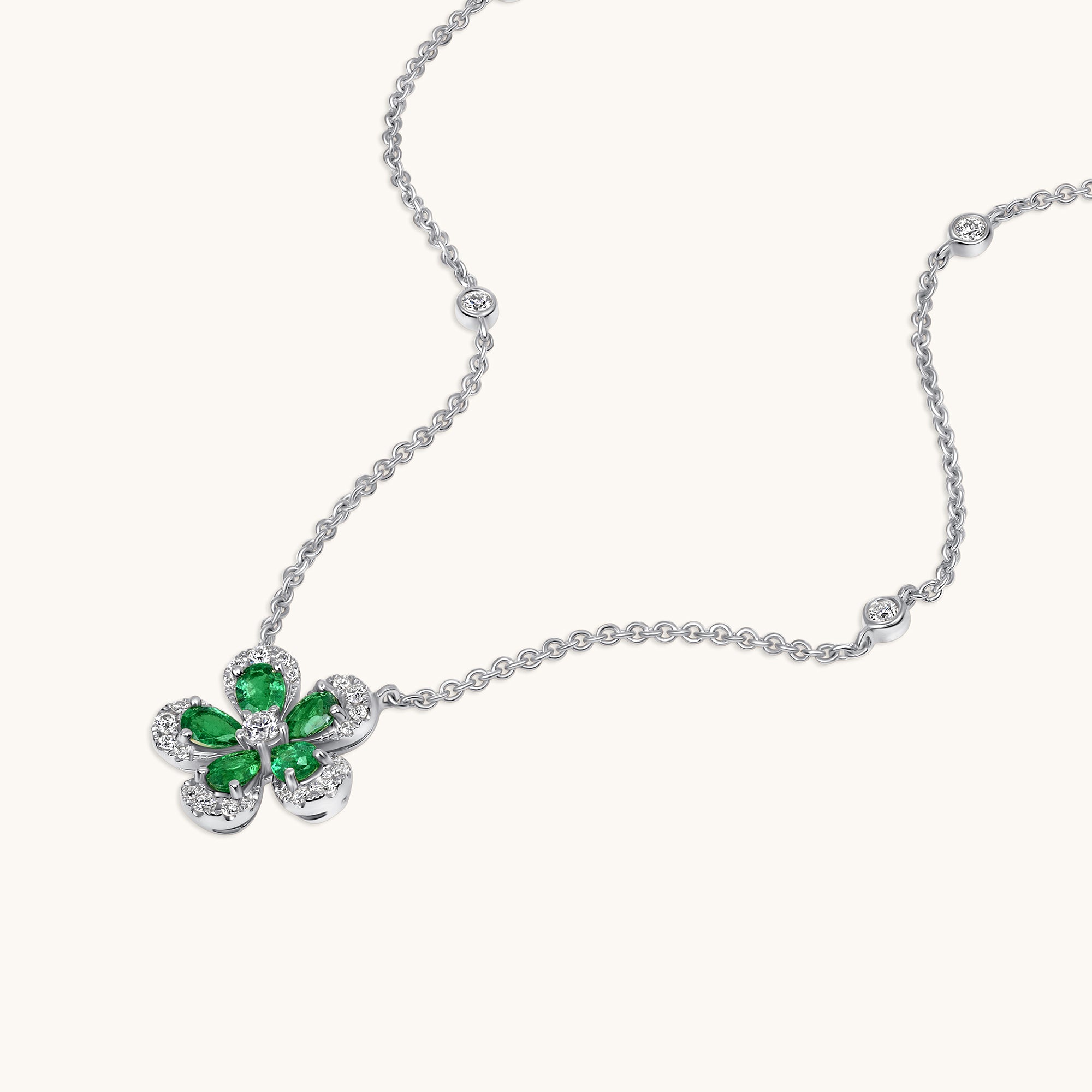 Emerald White Gold Blooming Flower Necklace