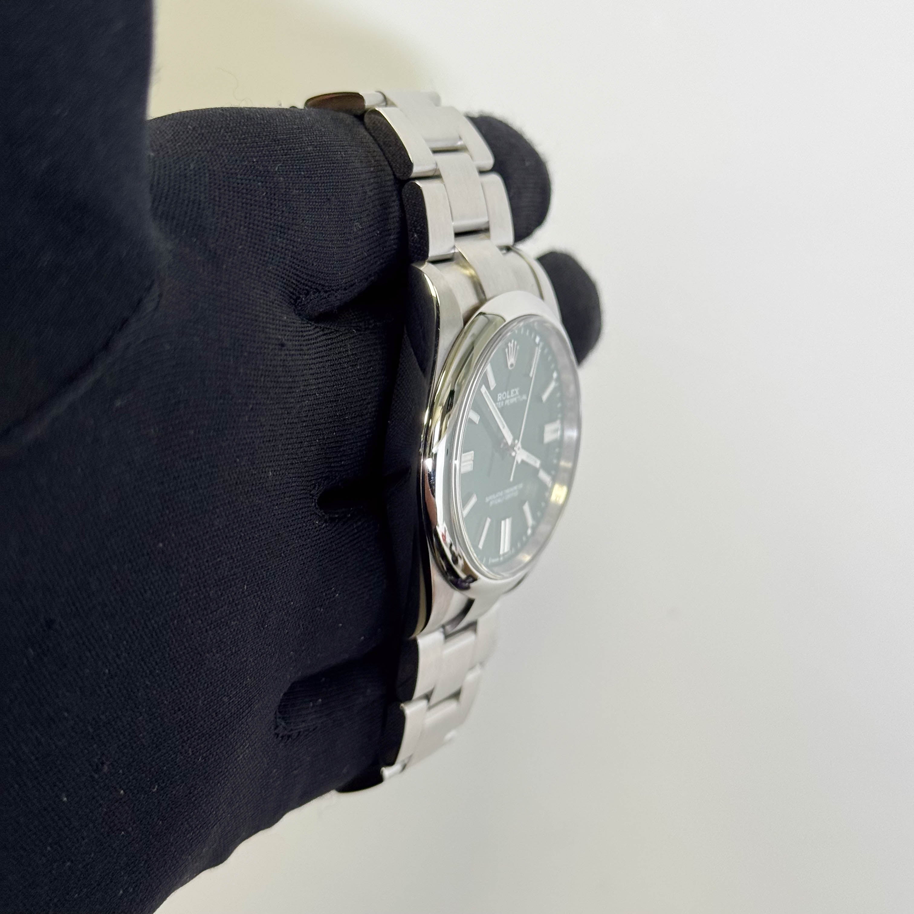 Rolex Oyster Perpetual 41mm Green Dial Watch Ref# 124300 - Happy Jewelers Fine Jewelry Lifetime Warranty