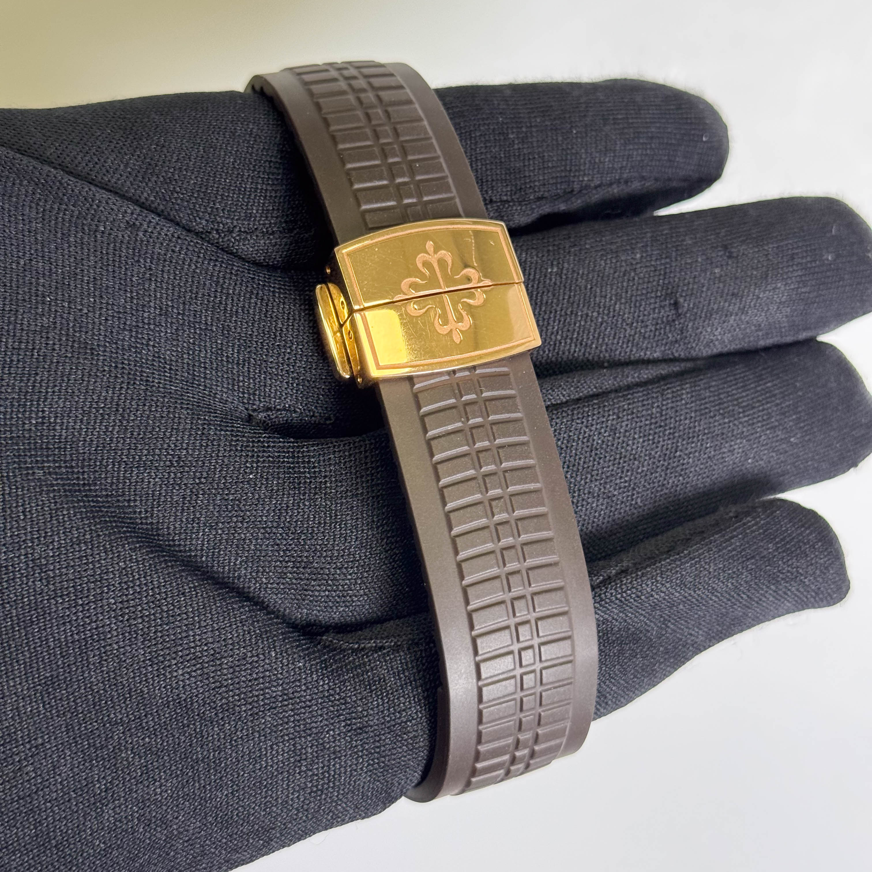 Patek Philippe Aquanaut 40mm Brown Dial Ref# 5167R-001 - Happy Jewelers Fine Jewelry Lifetime Warranty