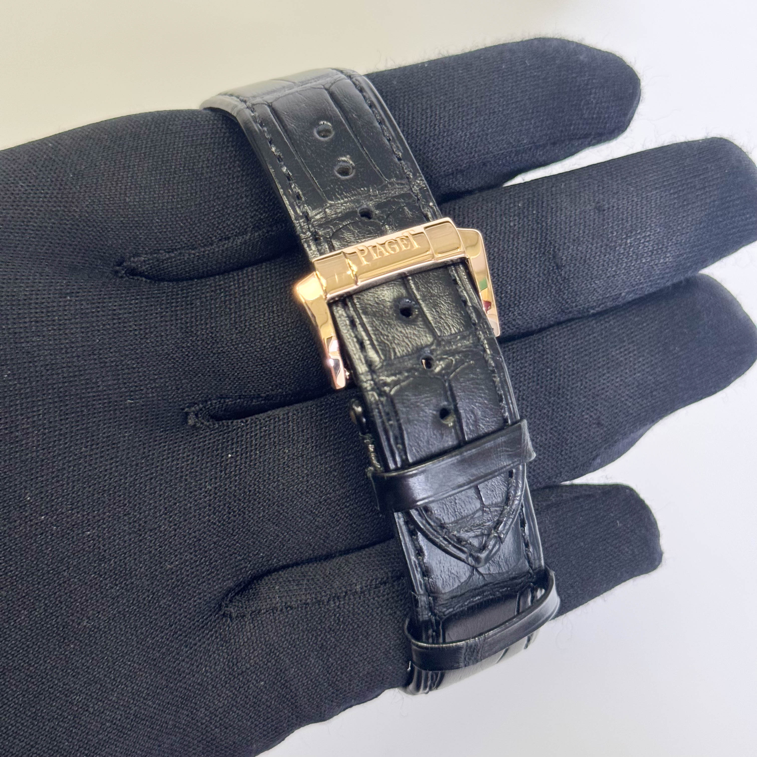 Piaget Altiplano 40mm Silver Dial Watch Ref# P10177 - Happy Jewelers Fine Jewelry Lifetime Warranty