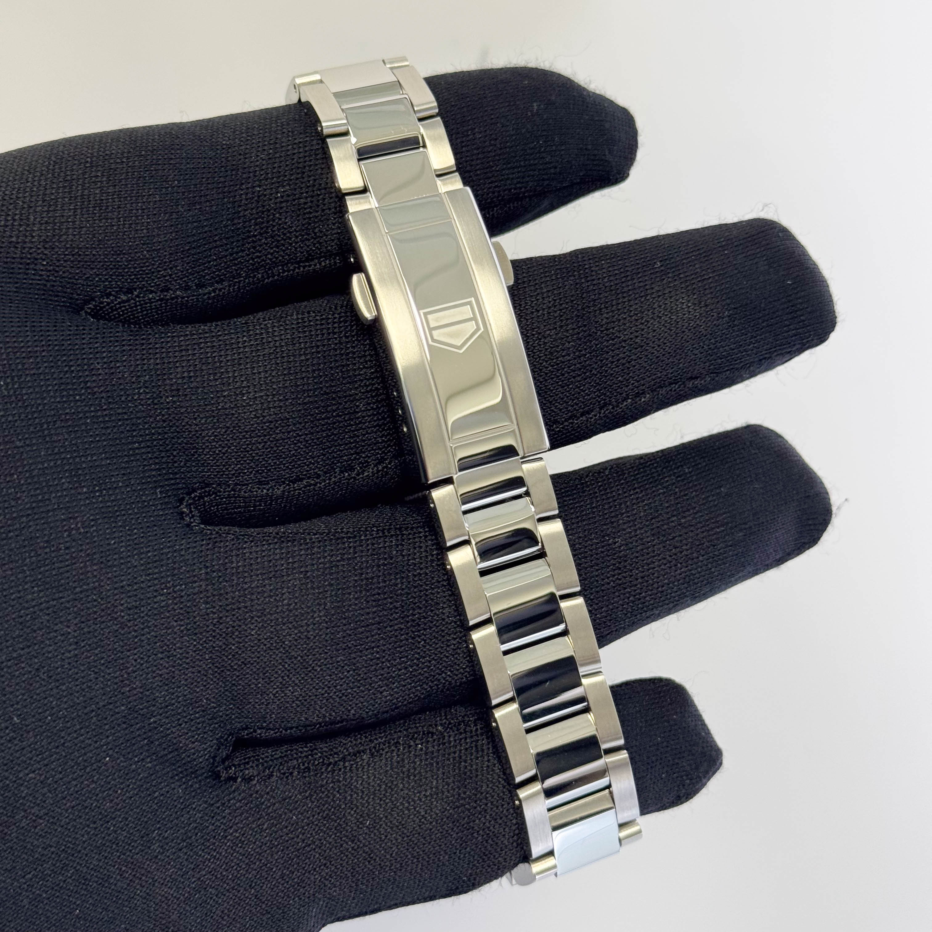 Tag Heuer Aquaracer 30mm White Dial Watch Ref# WBP1416.BA0622 - Happy Jewelers Fine Jewelry Lifetime Warranty