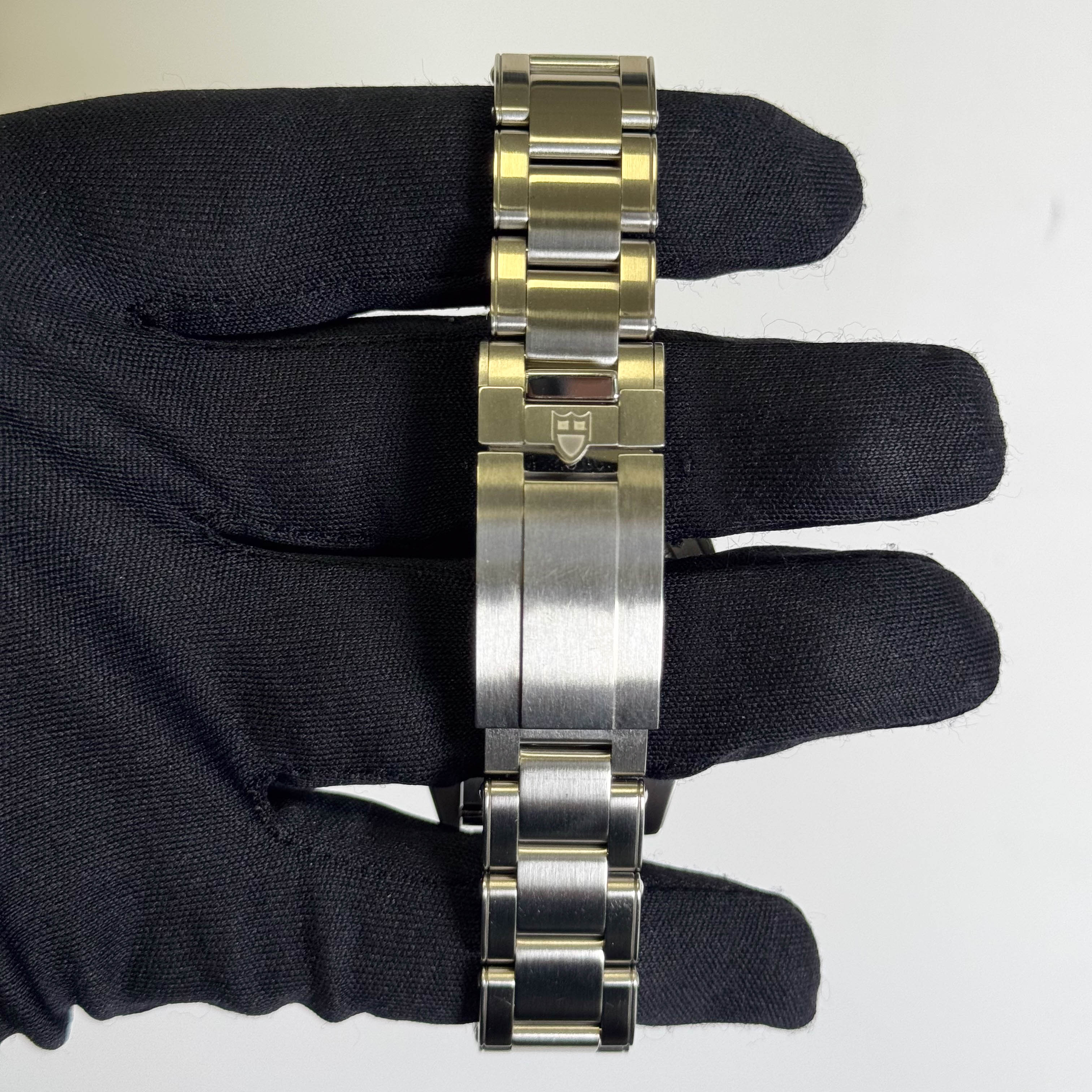 Tudor Black Bay 39mm Red Dial Watch Ref# 7939A1A0RU