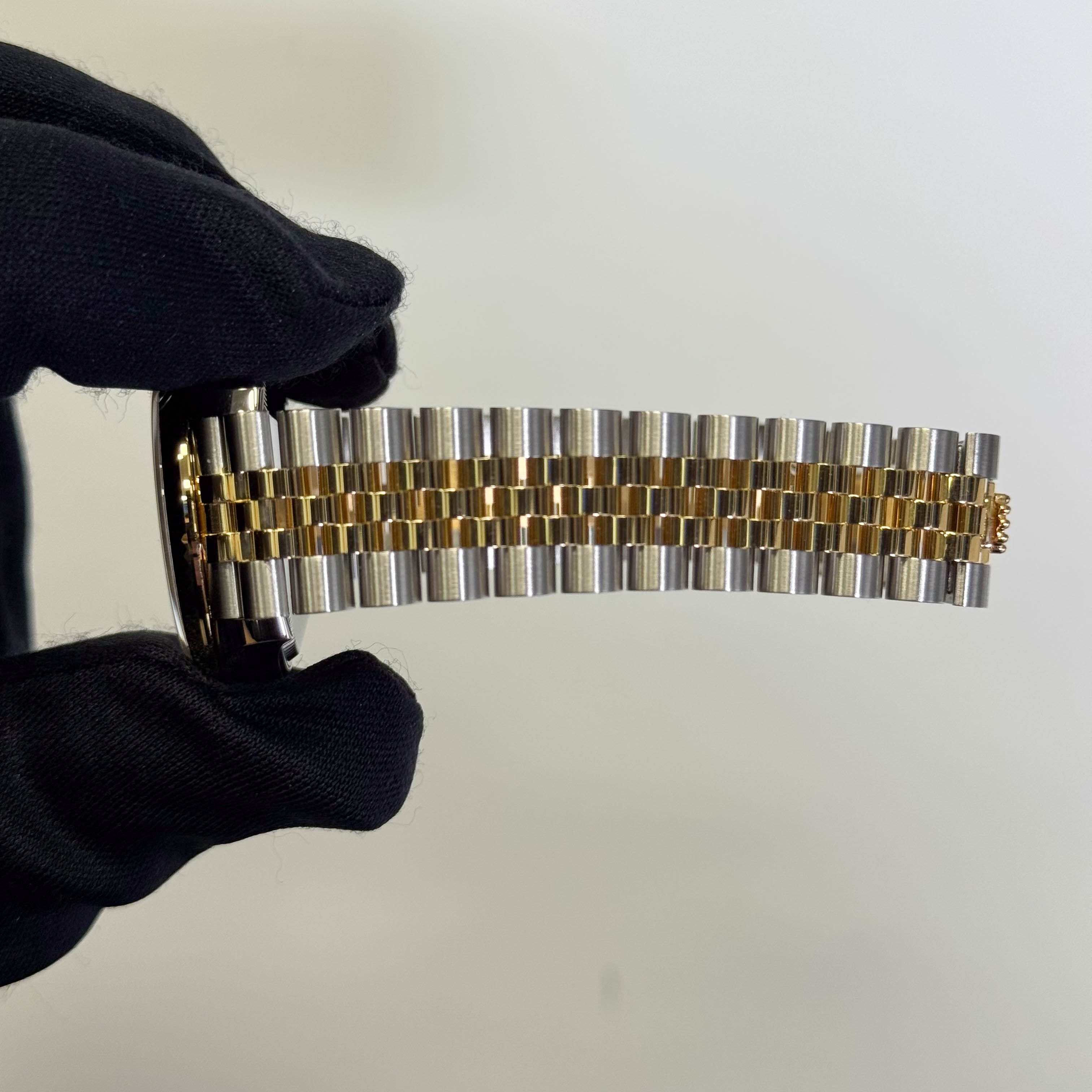 Rolex Datejust 31mm Champagne Dial Watch Ref# 278273 - Happy Jewelers Fine Jewelry Lifetime Warranty