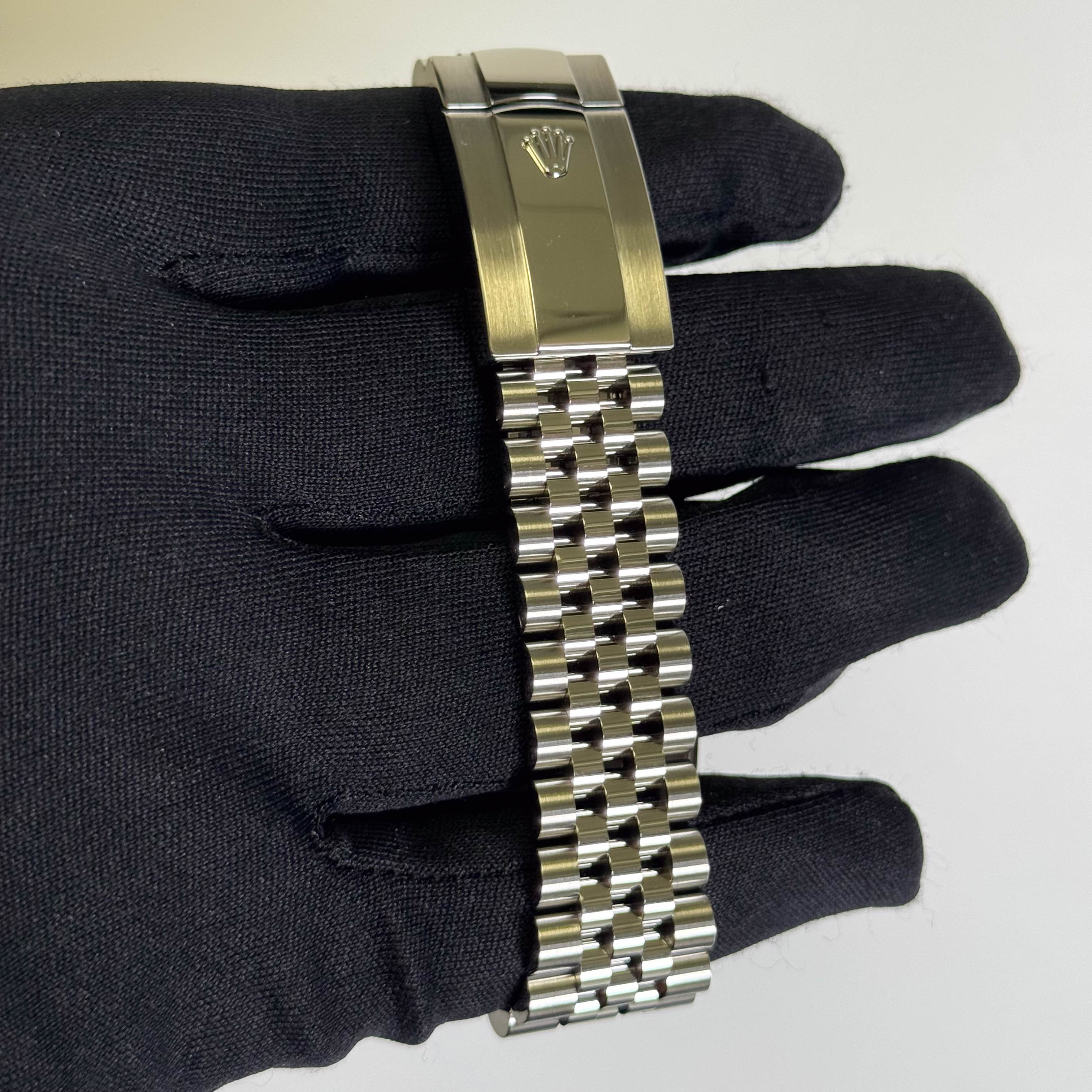 Rolex Datejust 41mm Green Dial Watch Ref# 126300 - Happy Jewelers Fine Jewelry Lifetime Warranty