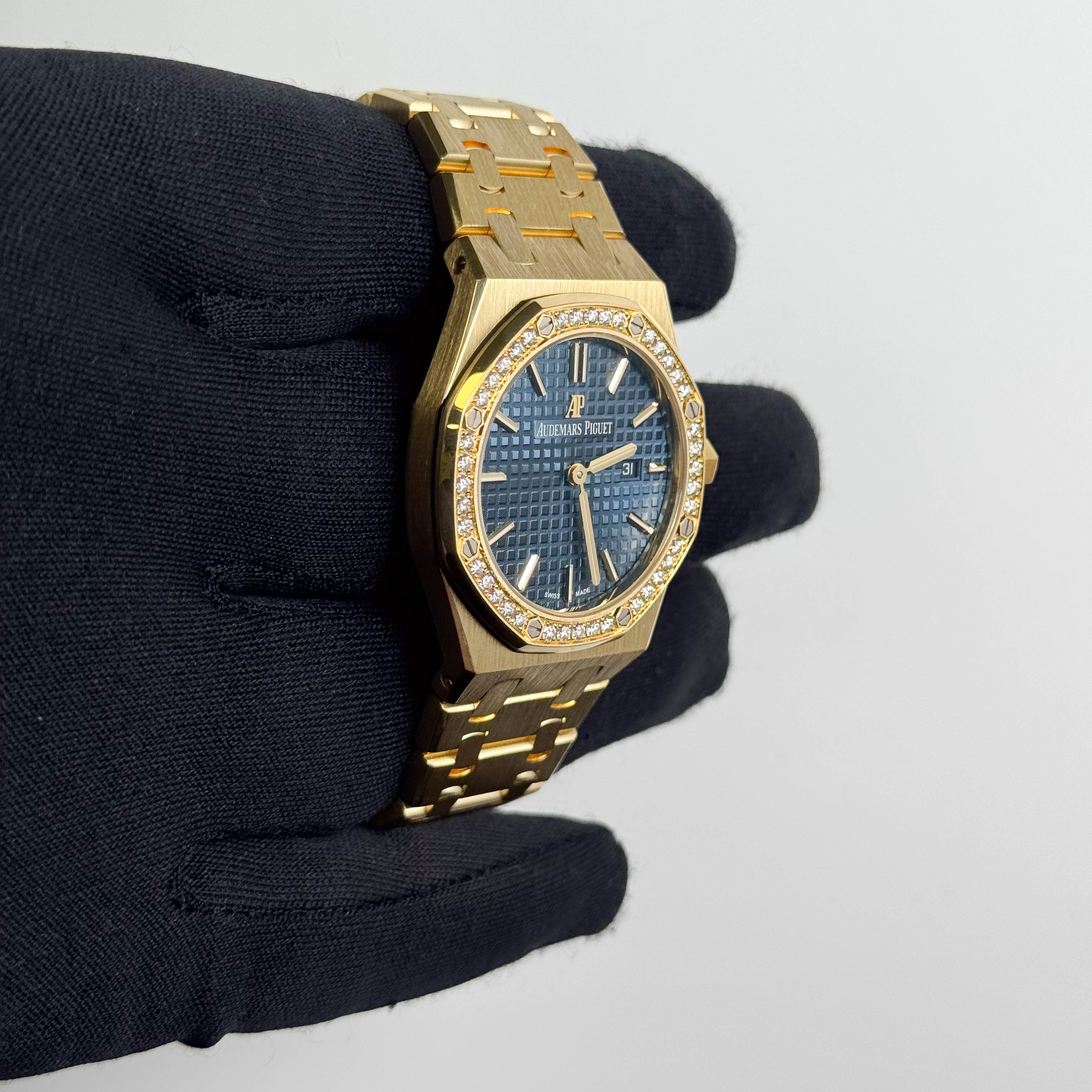 Audemars Piguet Royal Oak Yellow Gold 33mm Blue Dial Watch Ref# 67651BA.ZZ.1261BA.02 - Happy Jewelers Fine Jewelry Lifetime Warranty