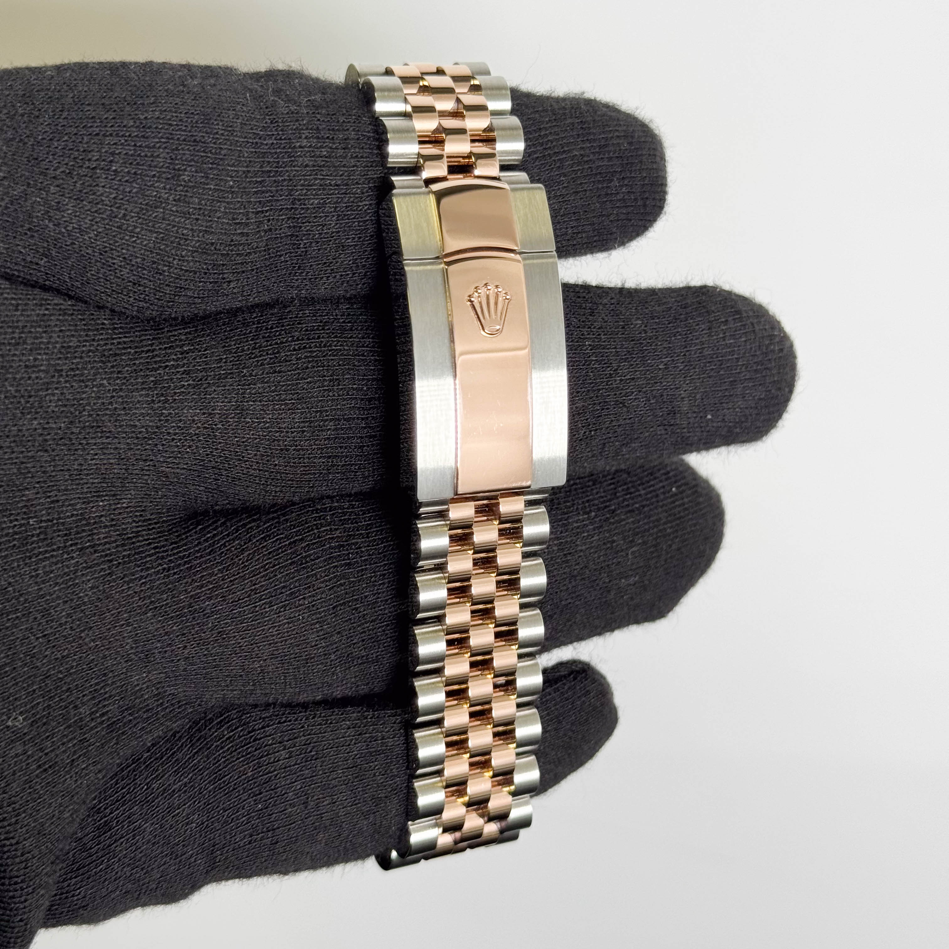 Rolex Datejust 41mm Sundust Dial Watch Ref# 126331