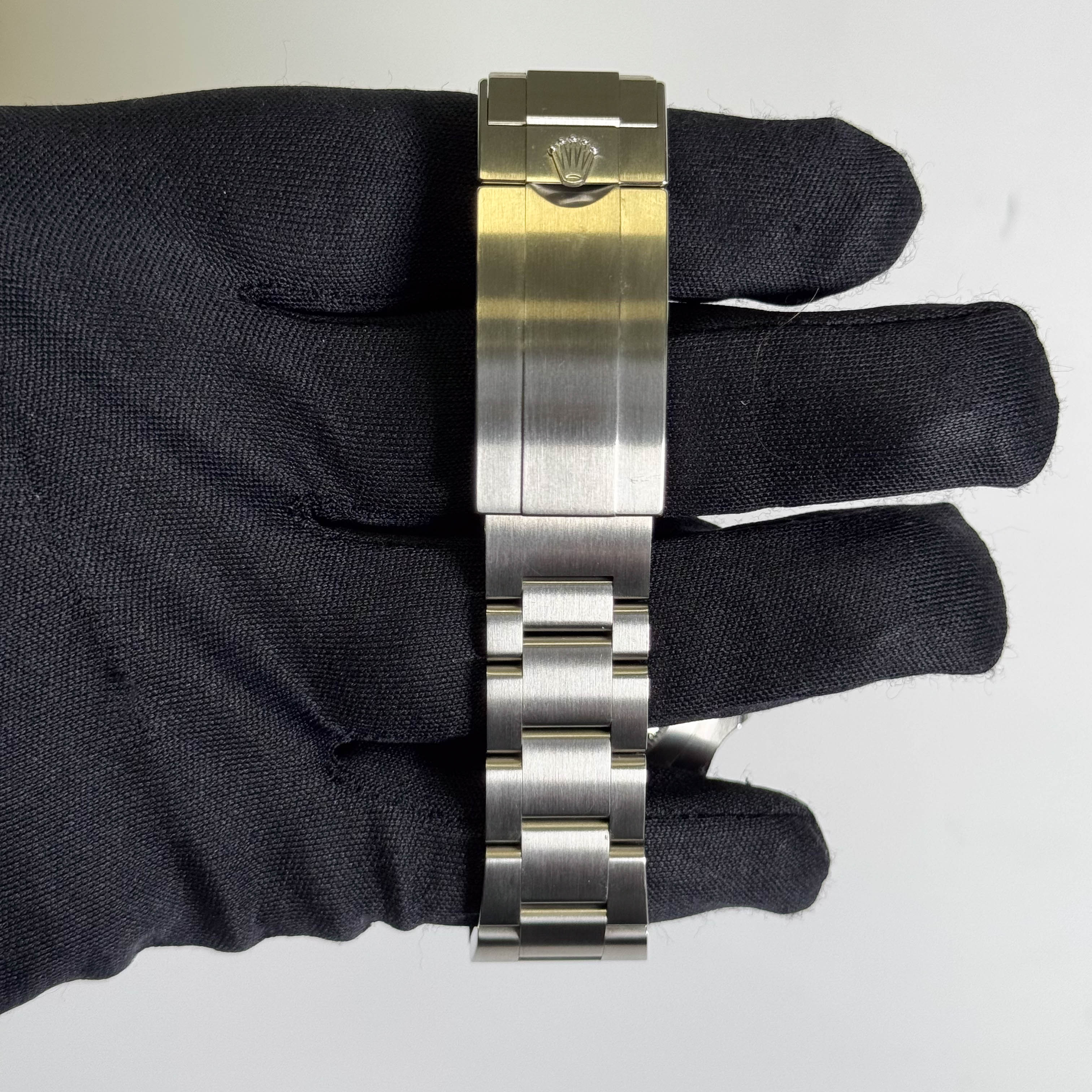 Rolex Sea-Dweller 43mm Black Dial Watch Ref# 126600