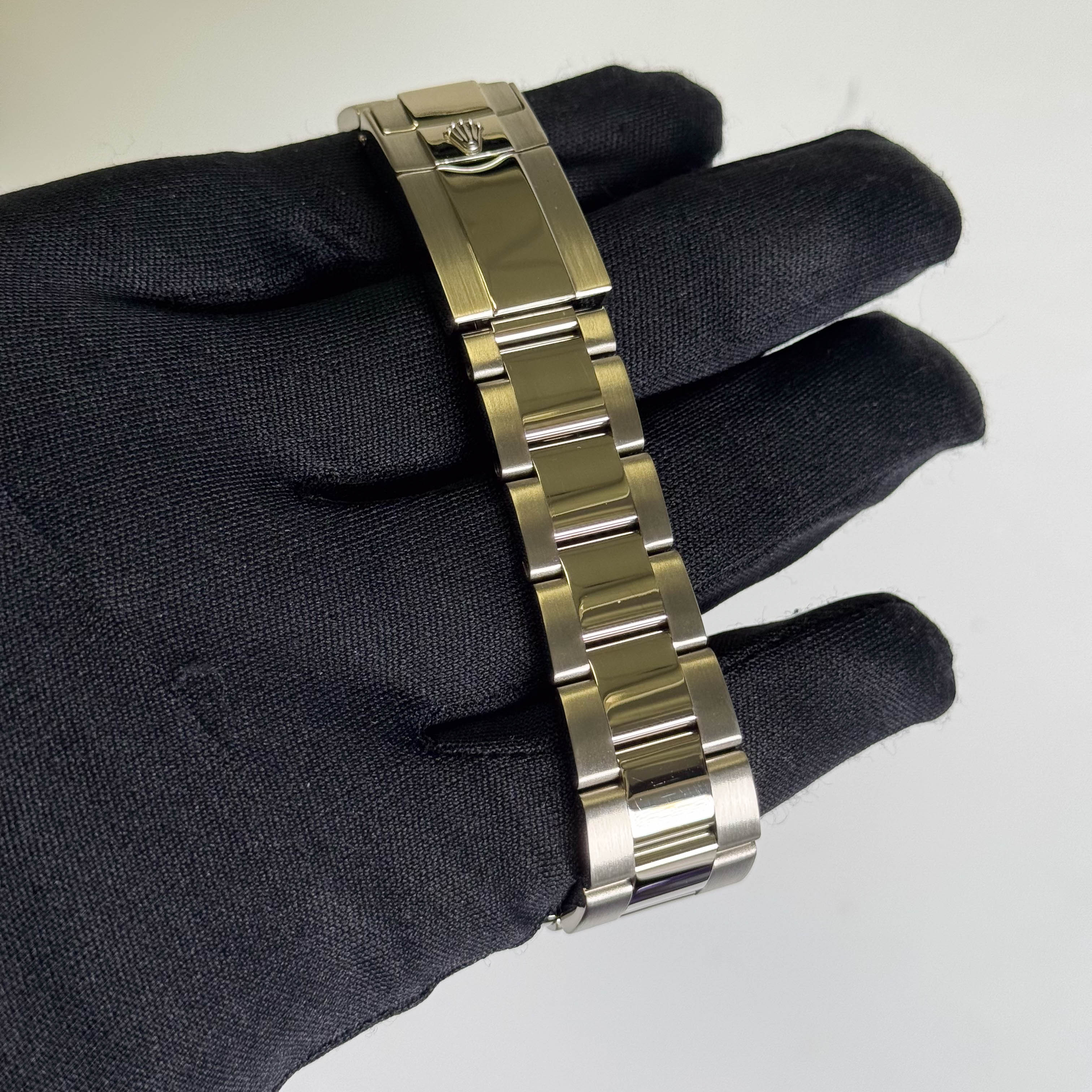 Rolex Daytona 40mm Black Dial Watch Ref# 116509