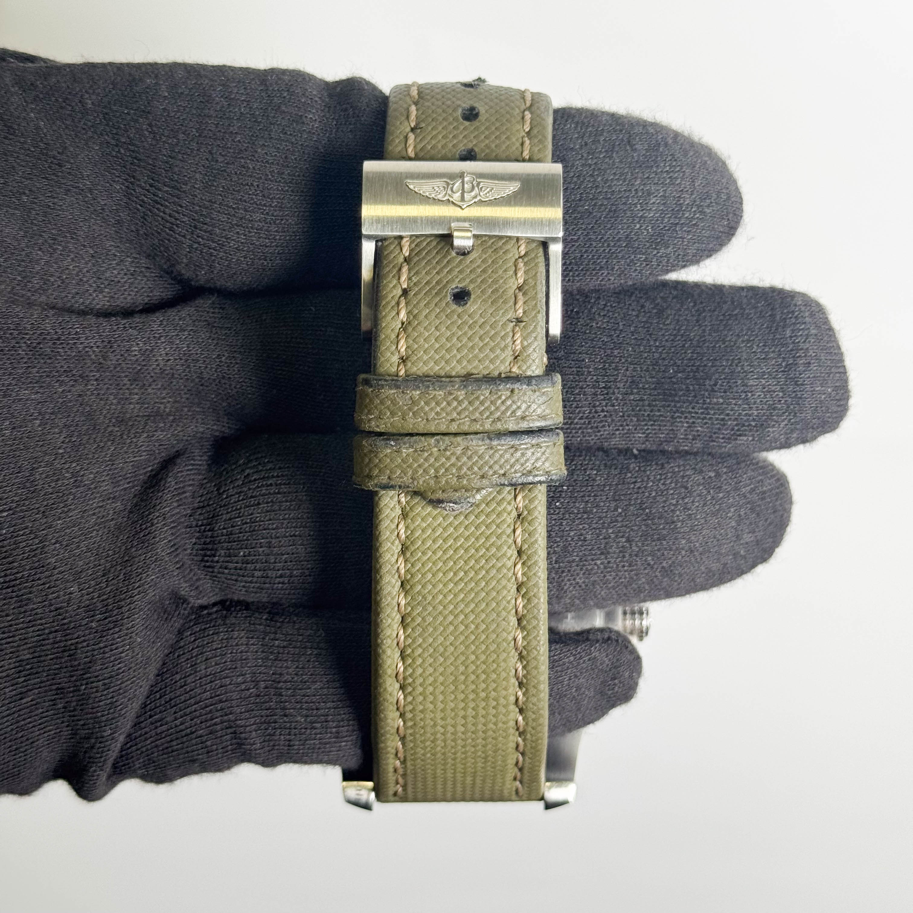 Breitling Avenger 43mm Green Dial Watch Ref# A17318