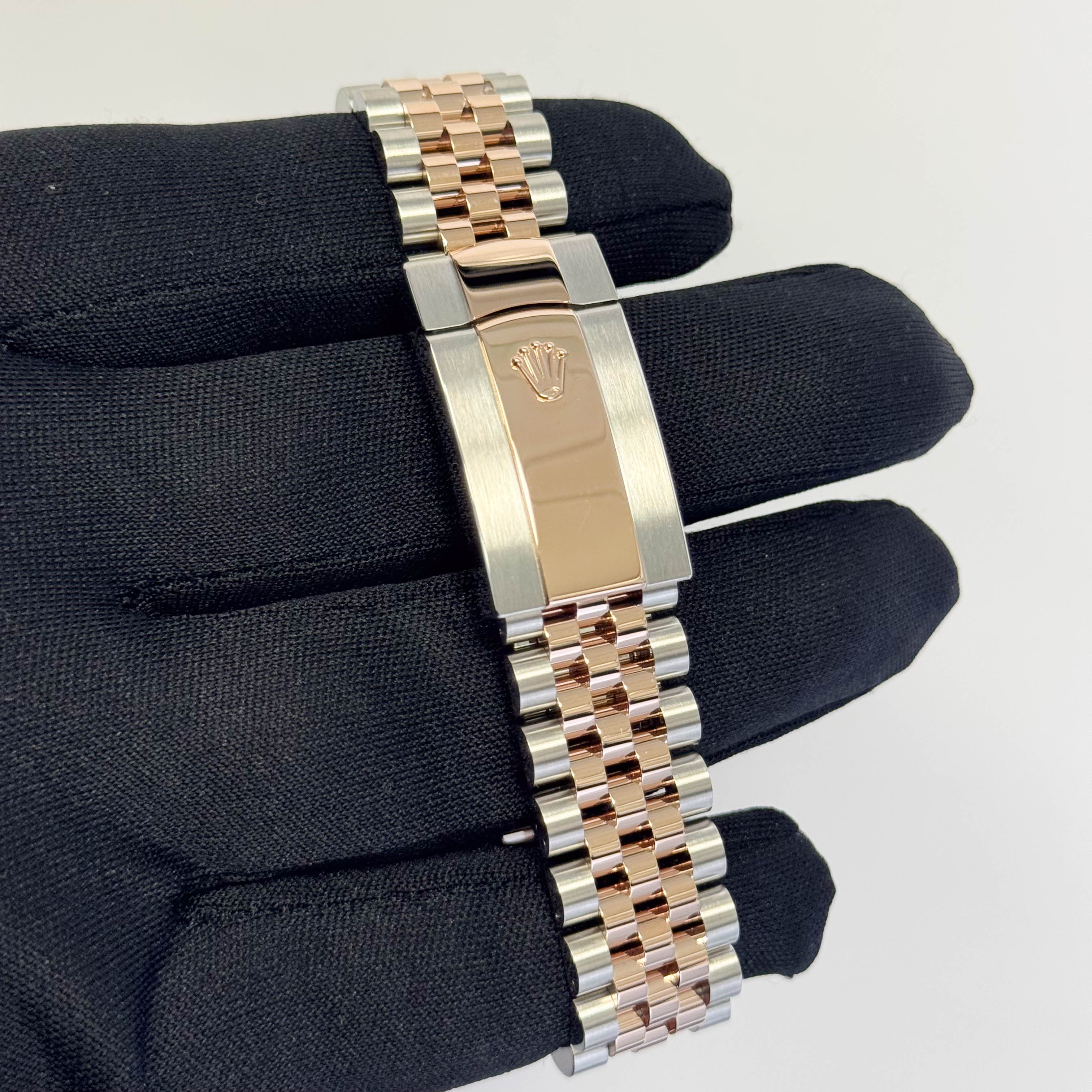 Rolex Datejust 36mm MOP Dial Watch Ref# 126281RBR