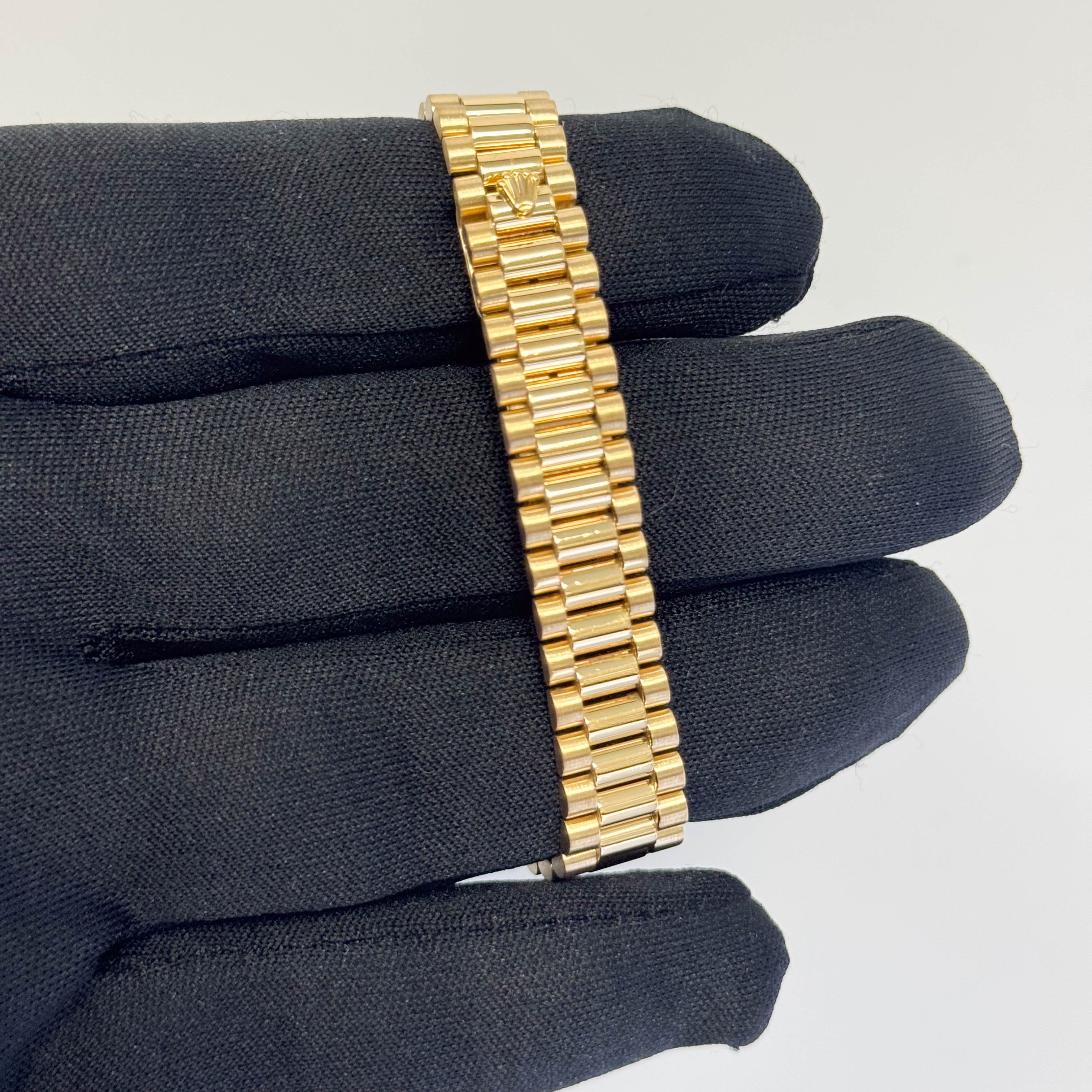 Rolex Datejust 26mm Champagne Dial Watch Ref# 69178 - Happy Jewelers Fine Jewelry Lifetime Warranty
