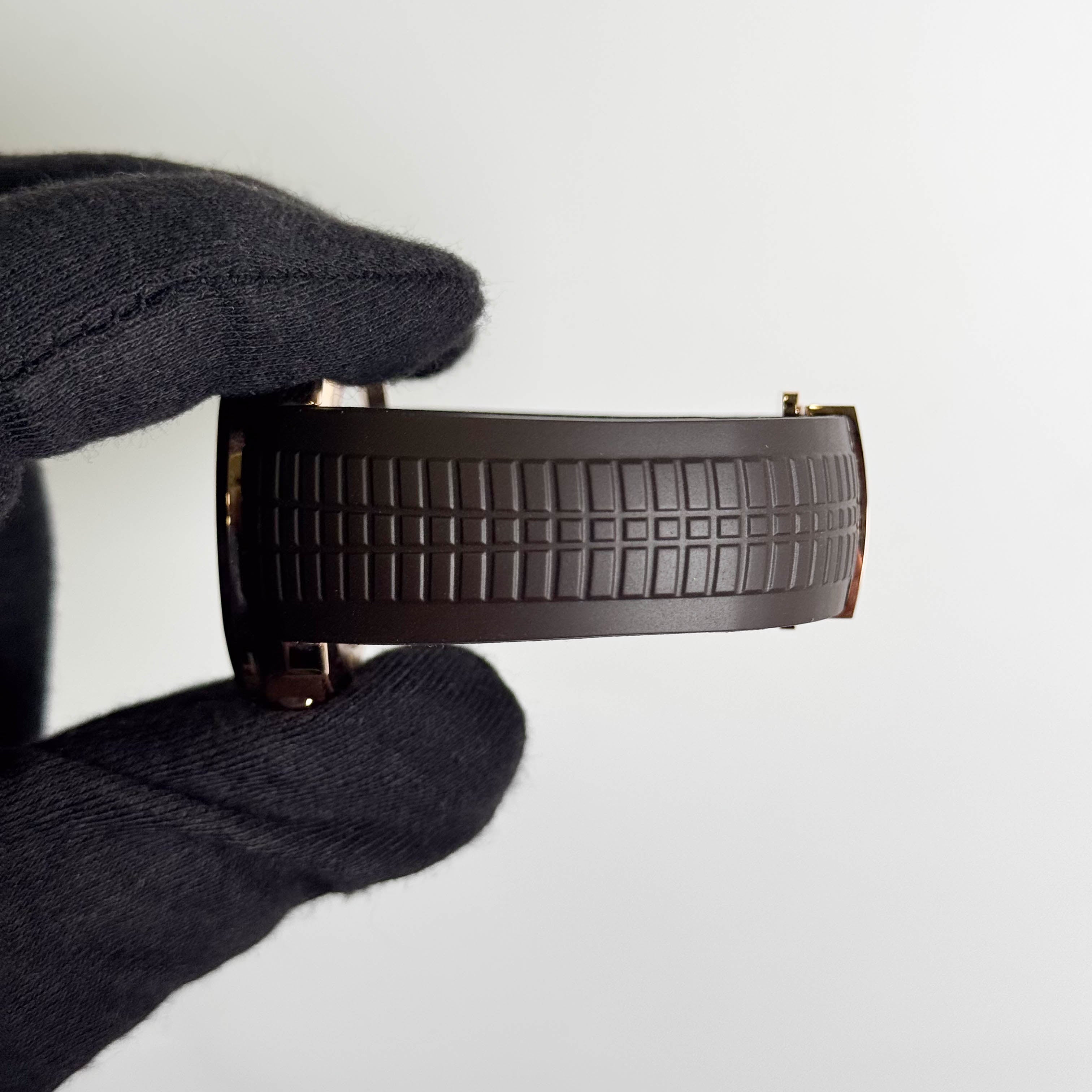 Patek Philippe Aquanaut 40.8mm Brown Dial Watch Ref# 5164R-001