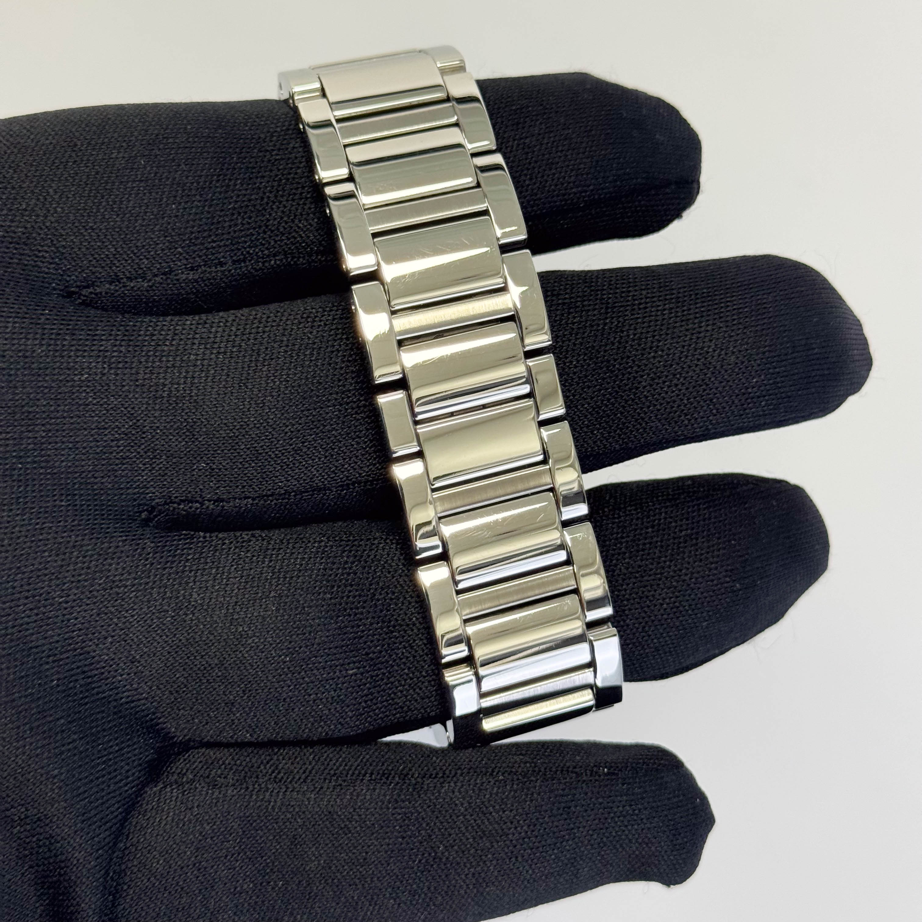 Cartier Tank Must 22mm White Roman Dial Watch Ref# WSTA0107 - Happy Jewelers Fine Jewelry Lifetime Warranty