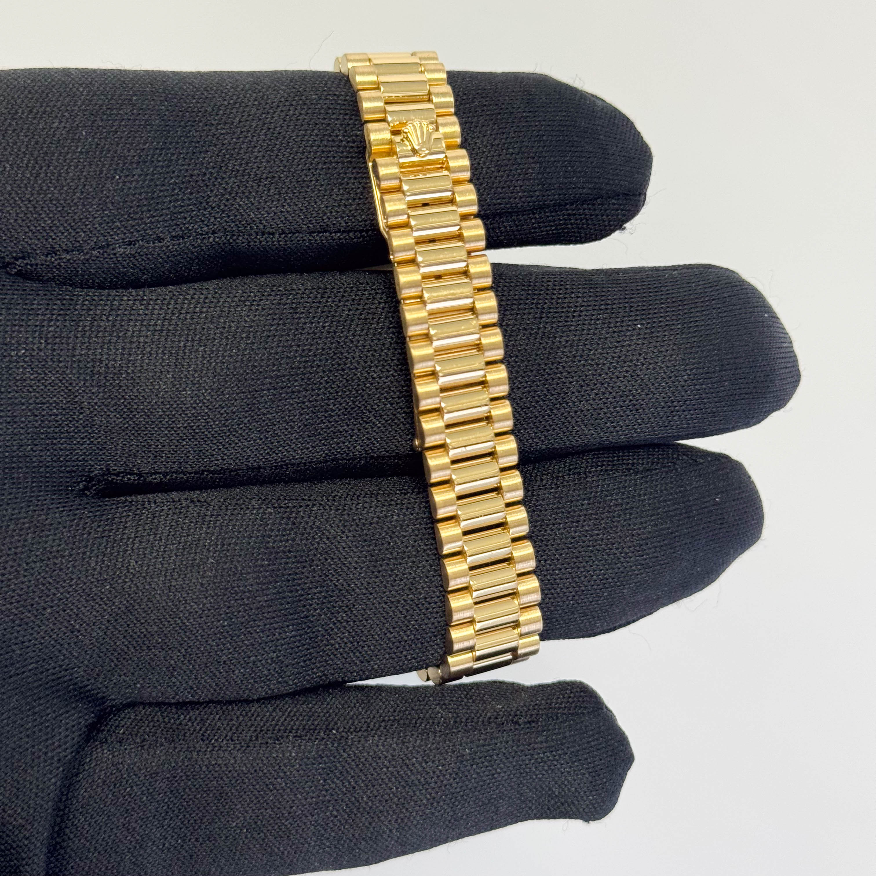 Rolex Datejust 26mm Champagne Dial Watch Ref# 69178 - Happy Jewelers Fine Jewelry Lifetime Warranty