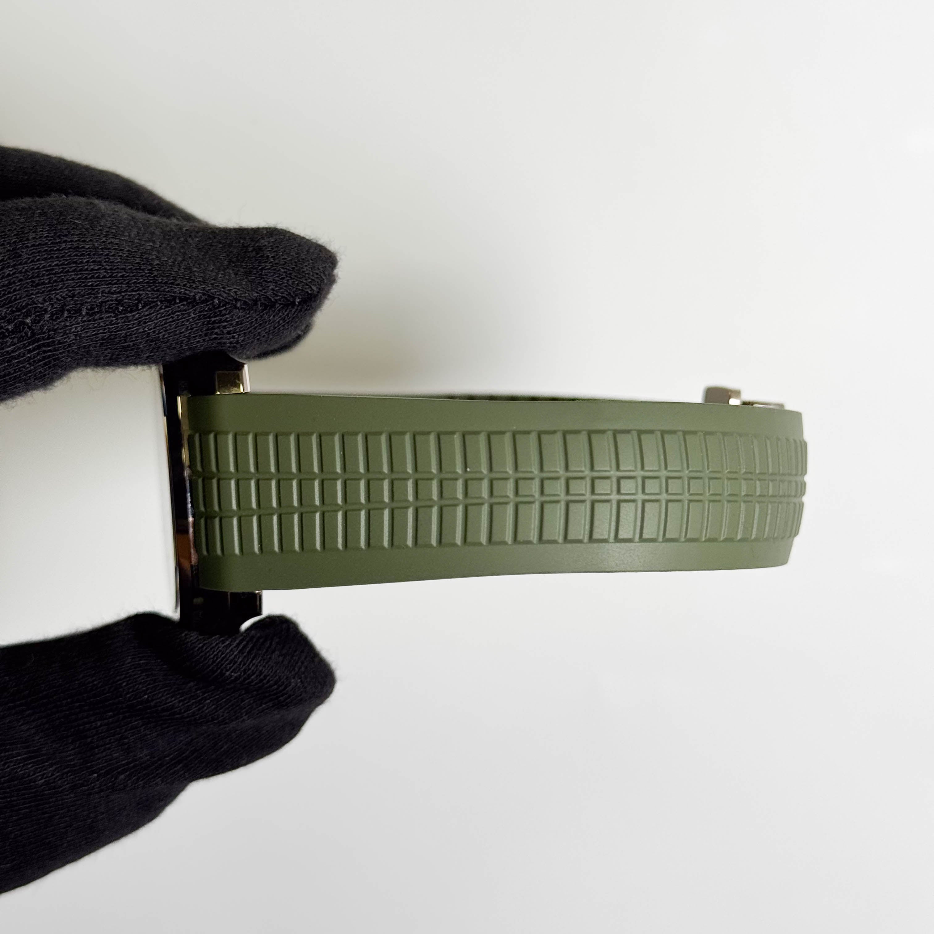 Patek Philippe Aquanaut 42mm Green Dial Watch Ref# 5168G-010