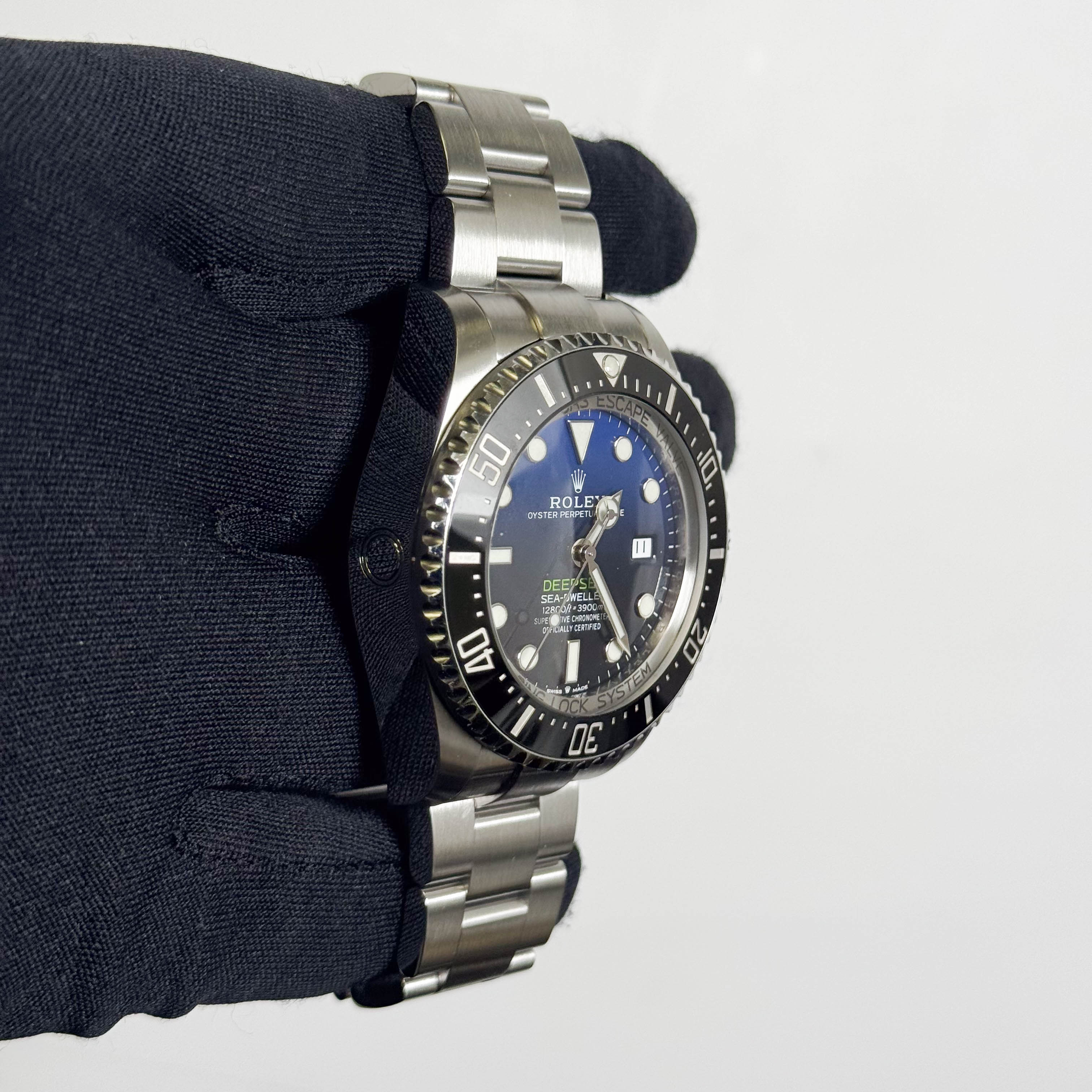 Rolex Sea-Dweller 44mm Blue/Black Dial Watch Ref# 126660 - Happy Jewelers Fine Jewelry Lifetime Warranty