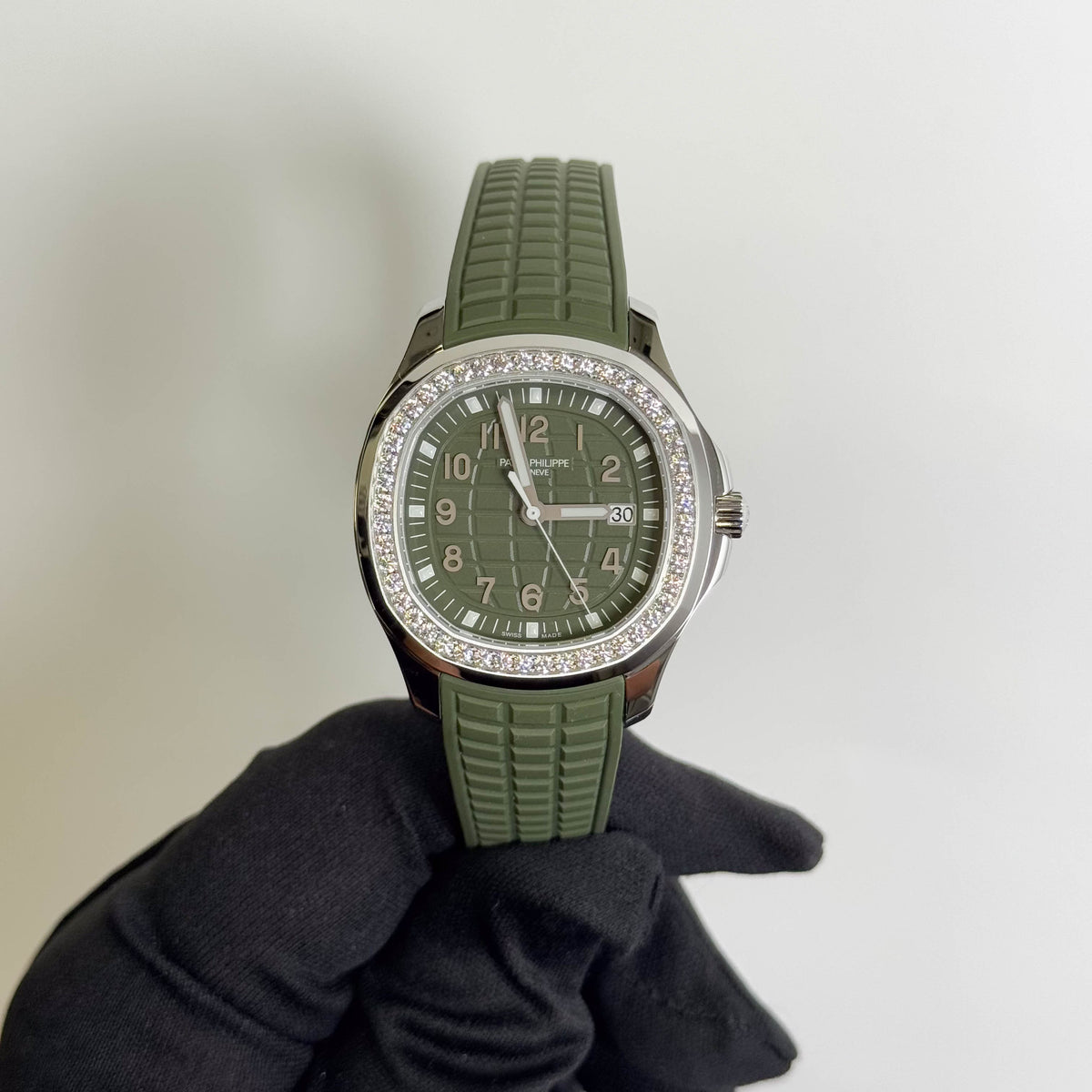 Patek Philippe Aquanaut 38mm Green Dial Watch Ref# 5267/200A-011