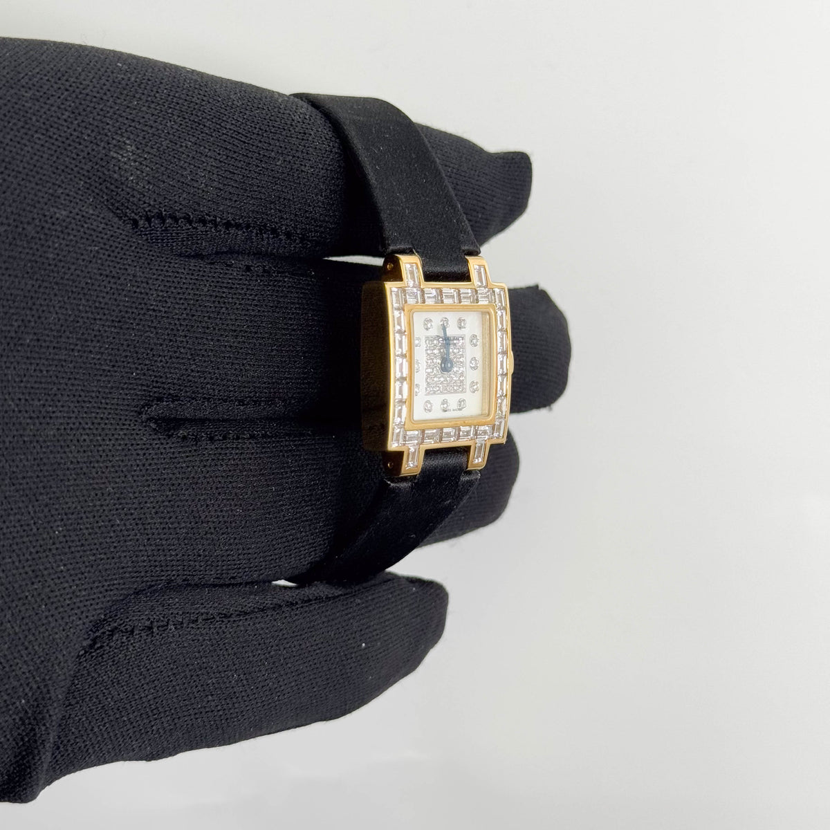 Chaumet Diamond Ladies Watch 20mm Ref# 201.1075