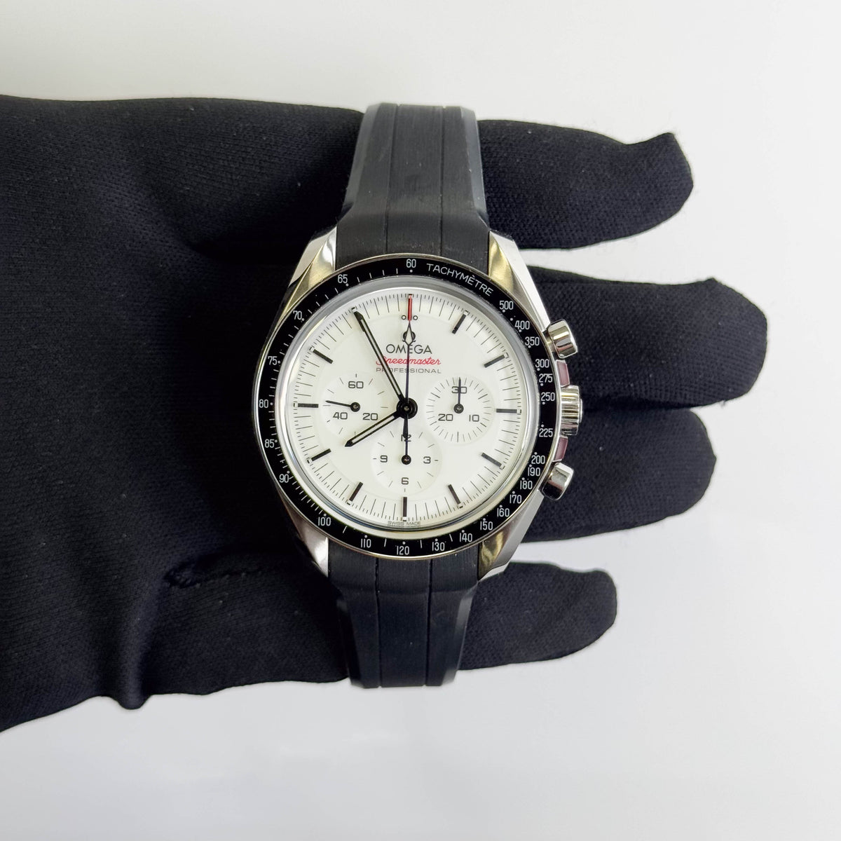Omega Speedmaster Professional Moonwatch 42mm White Chronograph Dial Watch Reference# 310.32.42.50.04.001