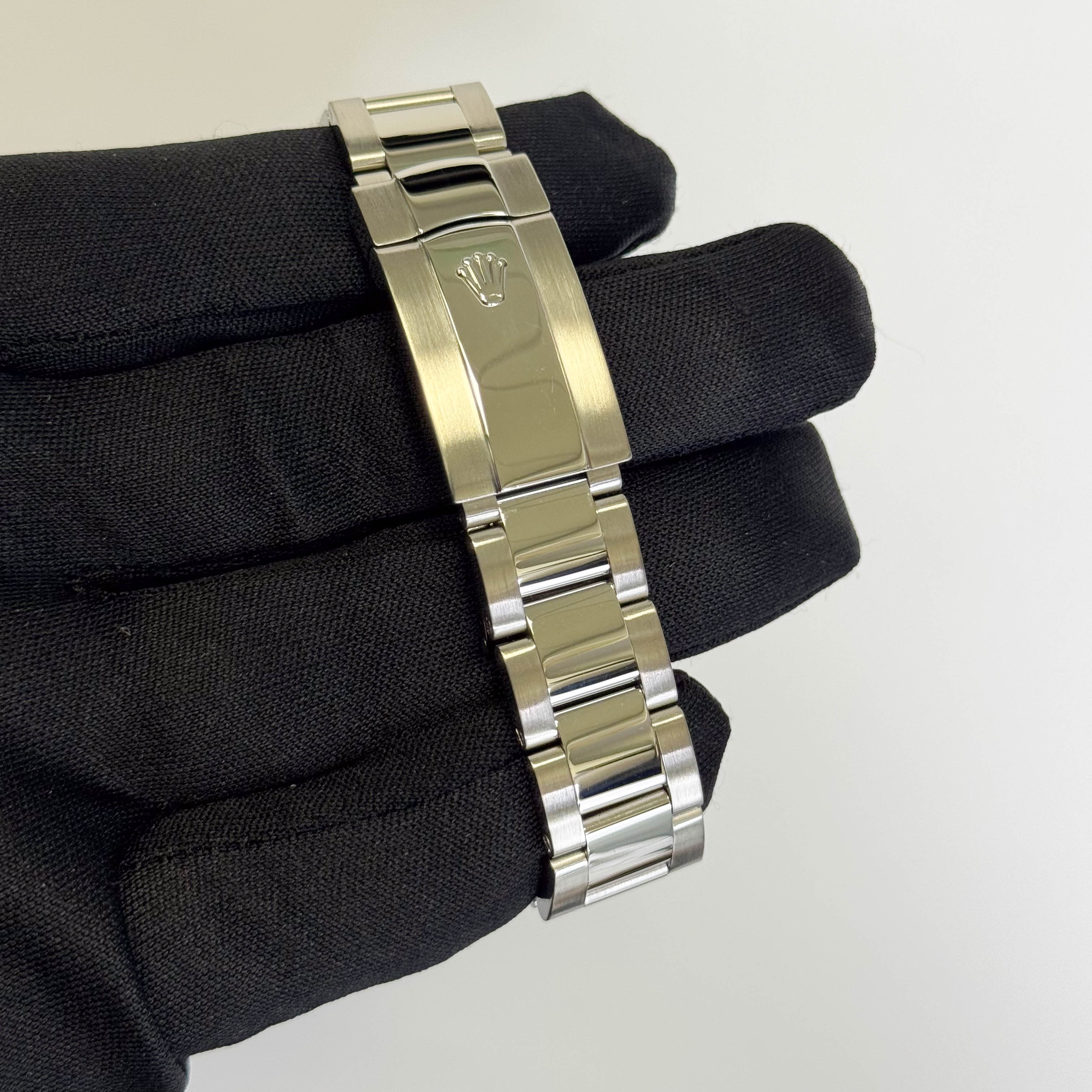 Rolex Datejust 36mm White Dial Watch Ref# 116200