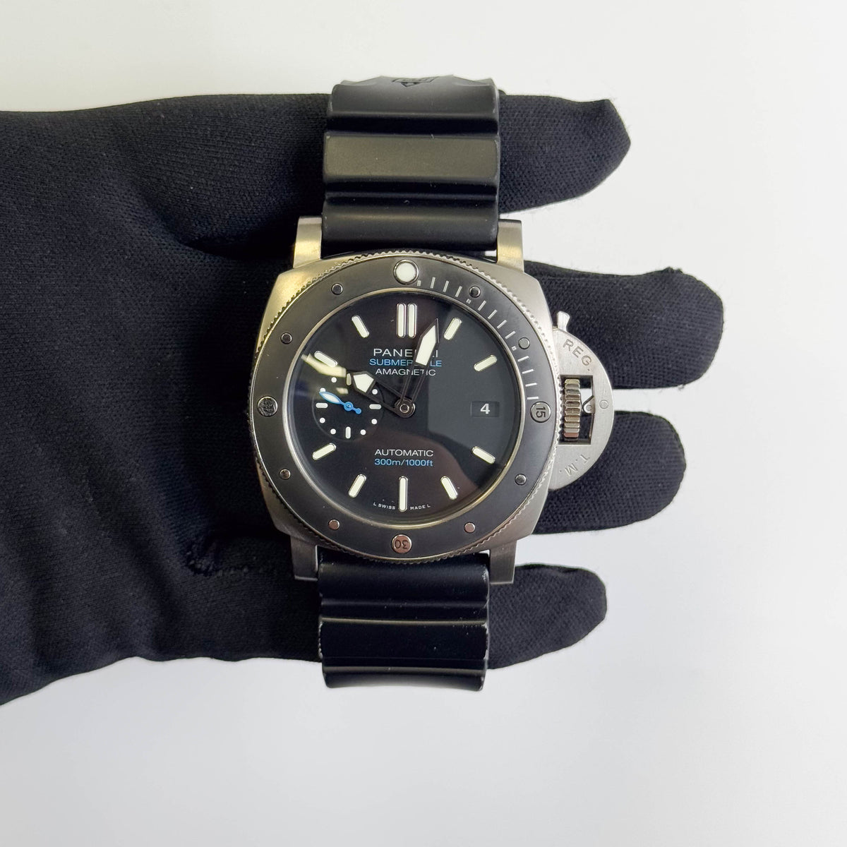 Panerai Luminor Submersible 47mm Black Dial Watch Ref# PAM01389