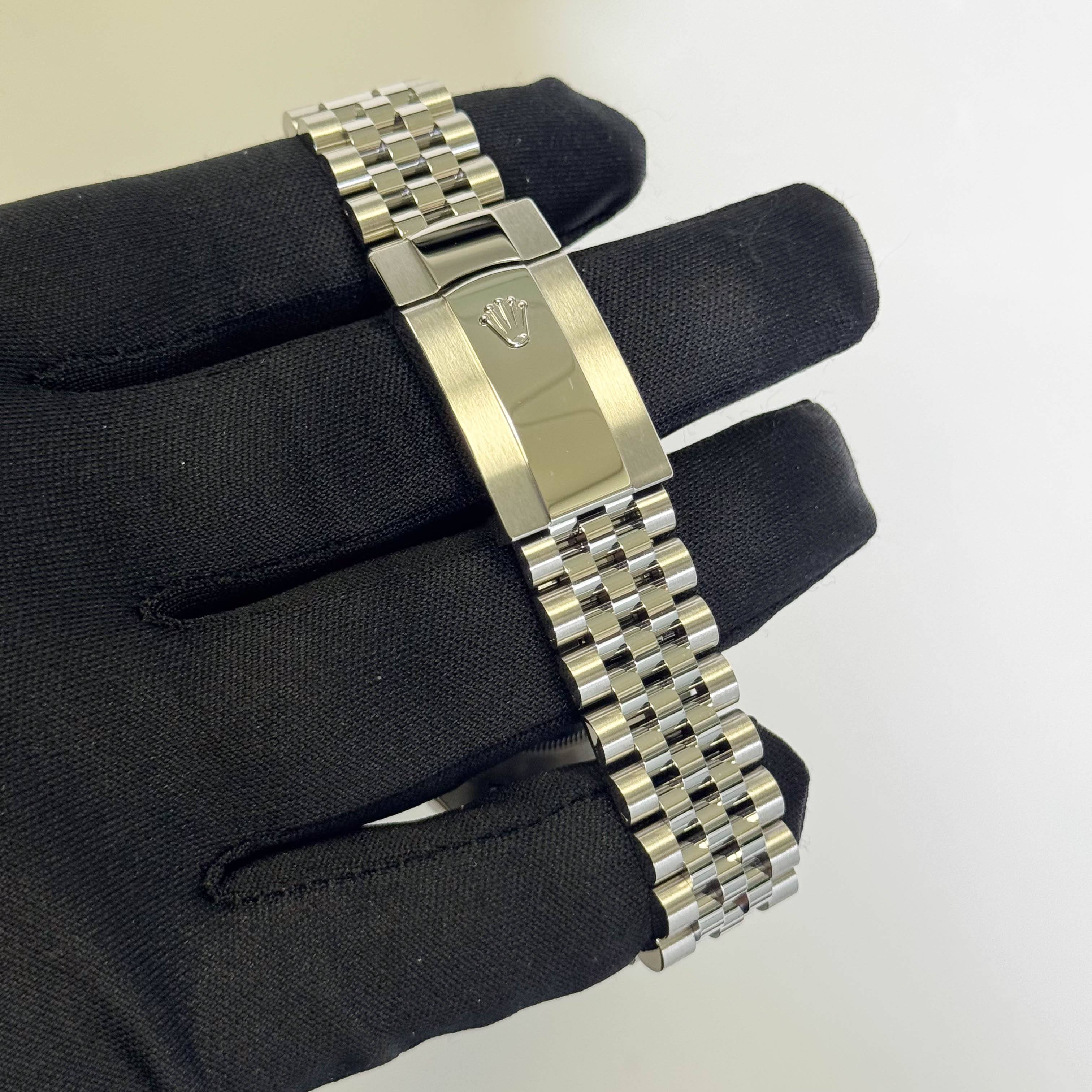 Rolex Datejust 41mm Blue Dial Watch Ref# 126300 - Happy Jewelers Fine Jewelry Lifetime Warranty