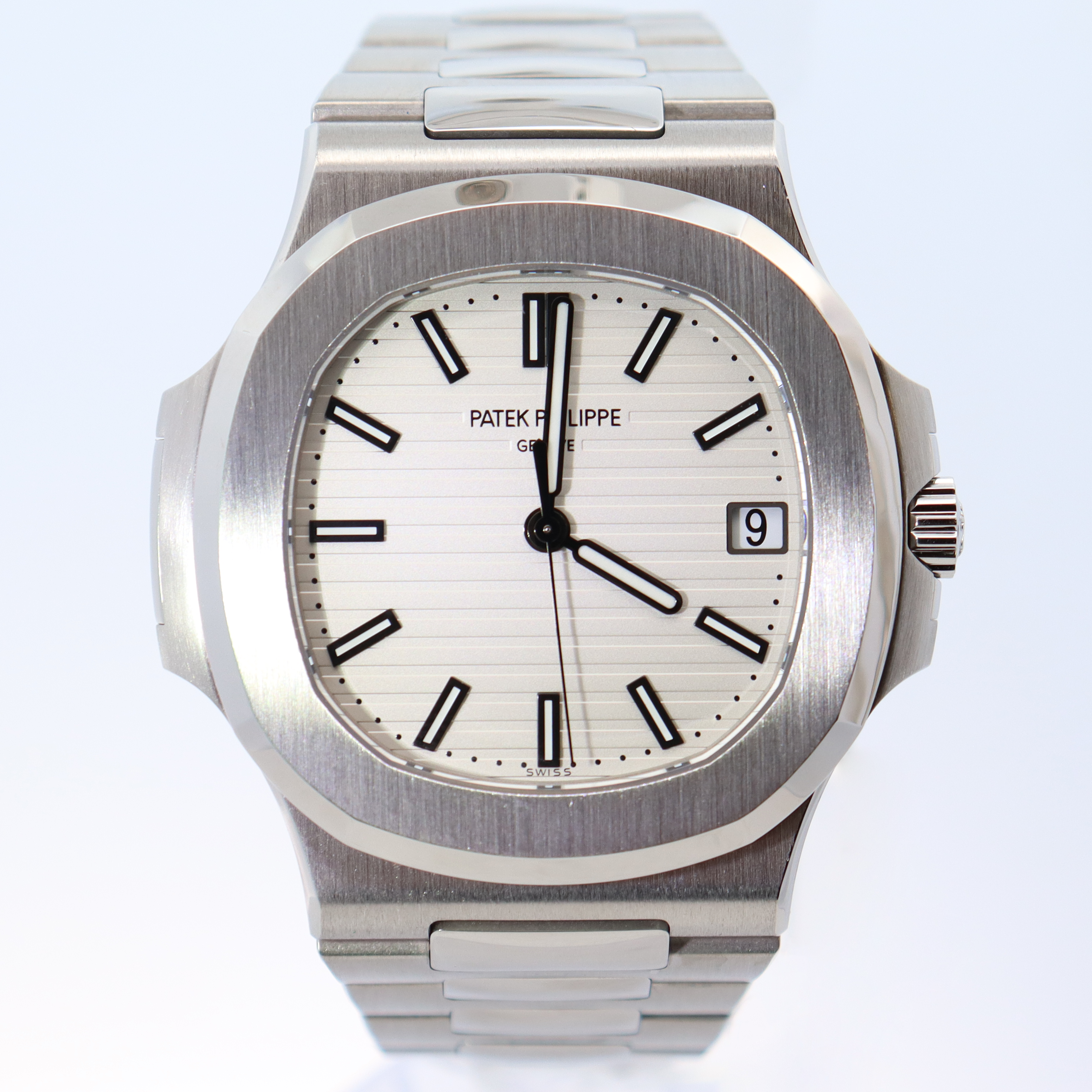 Patek Philippe Nautilus 40mm White Dial Watch Ref# 5711/1A-001 - Happy Jewelers Fine Jewelry Lifetime Warranty