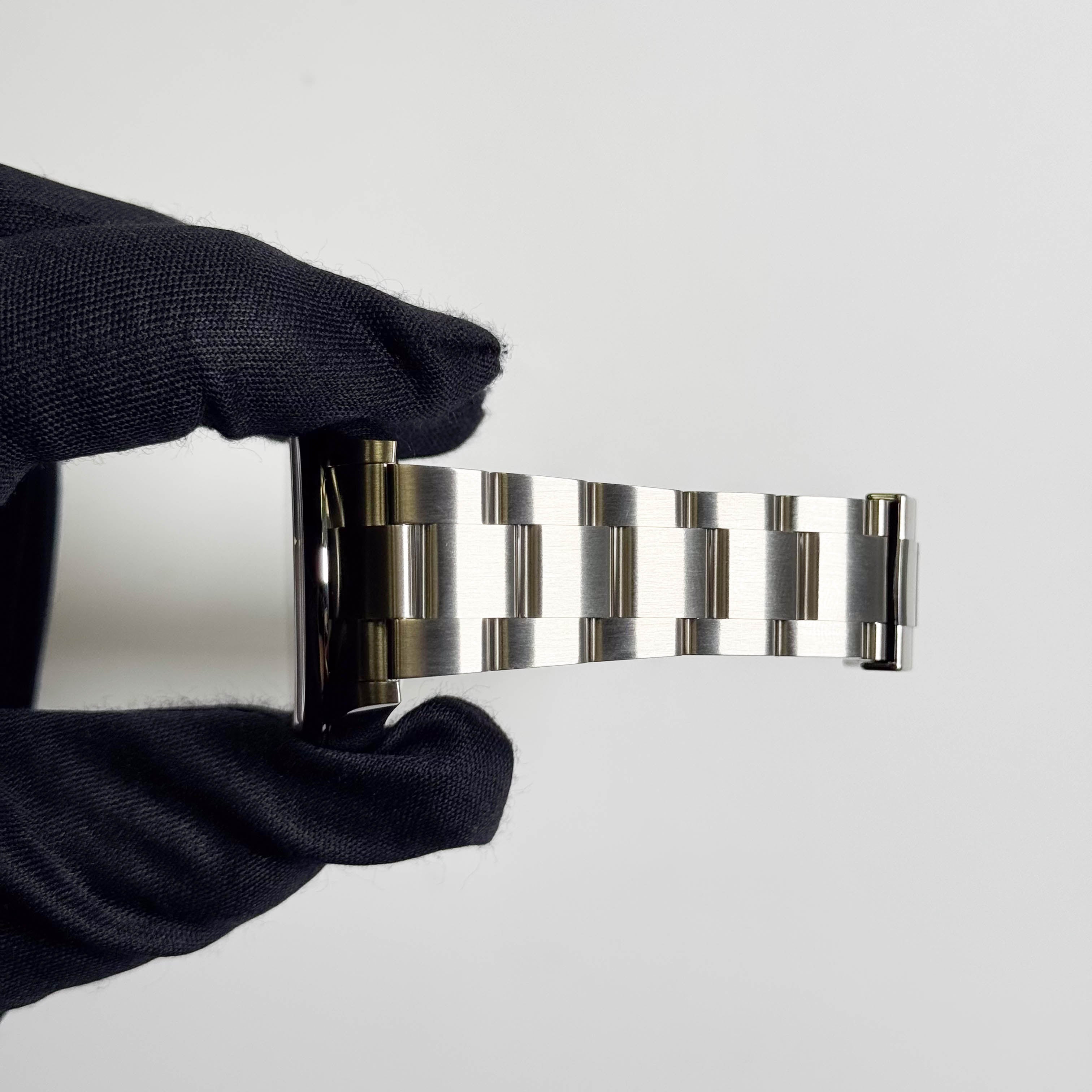 Rolex Oyster Perpetual 41mm Green Dial Watch Ref# 134300 - Happy Jewelers Fine Jewelry Lifetime Warranty