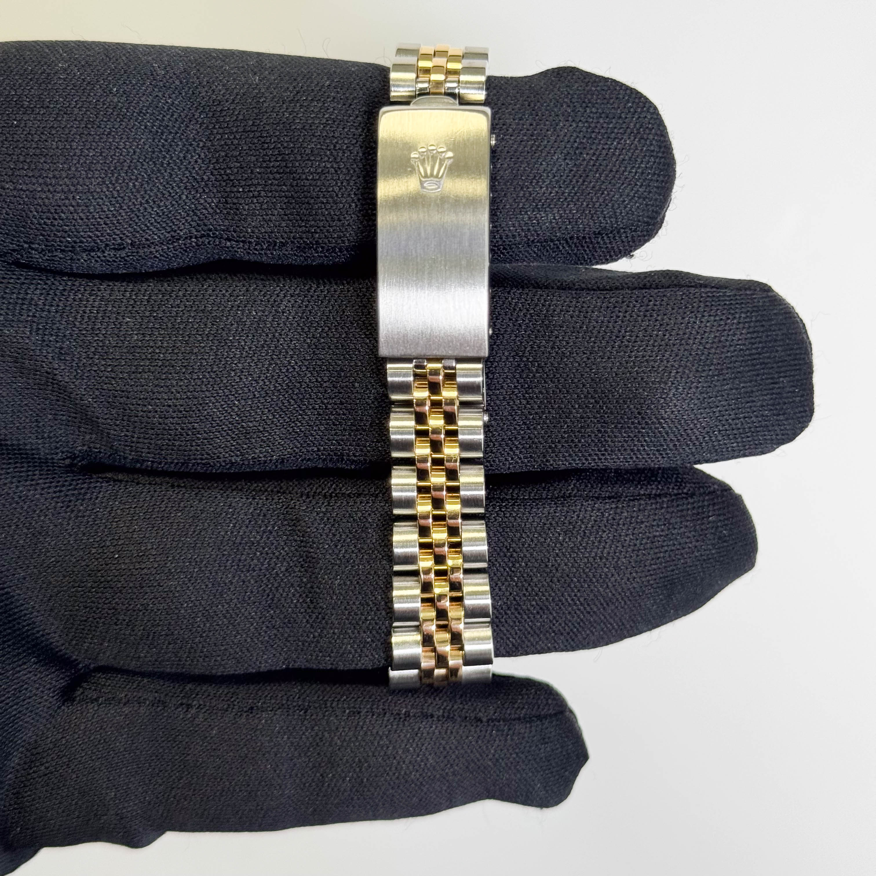 Rolex Datejust 26mm MOP Dial Watch Ref# 69173 - Happy Jewelers Fine Jewelry Lifetime Warranty