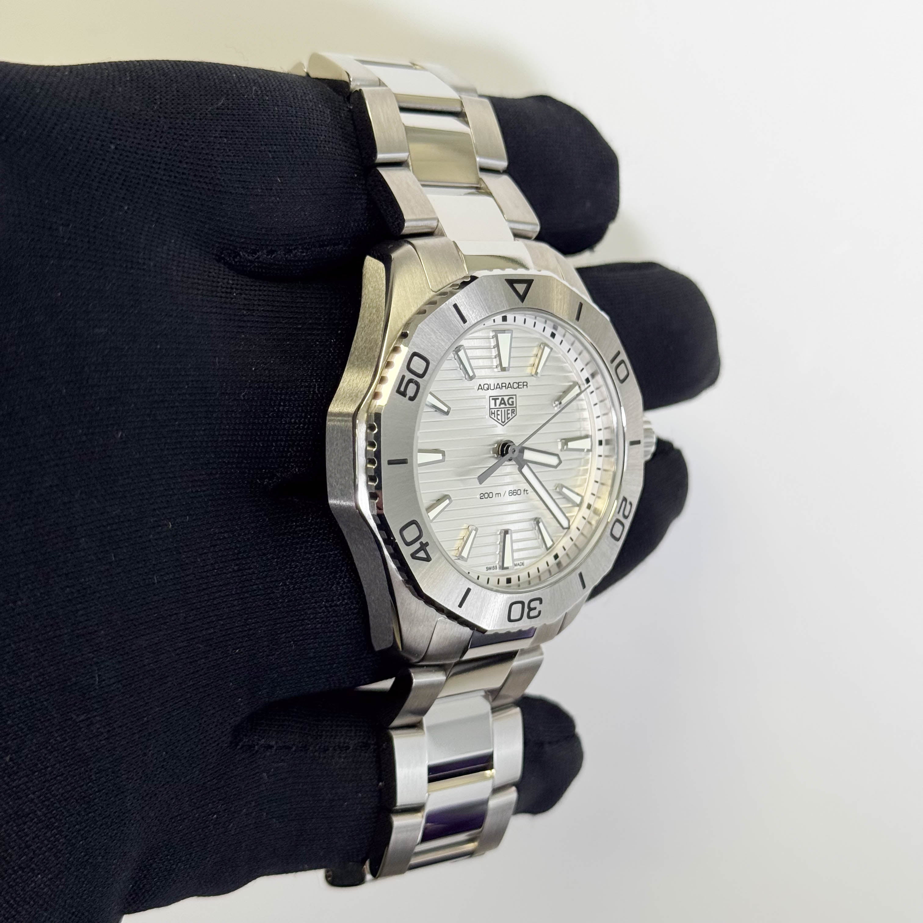 Tag Heuer Aquaracer 40mm Silver Dial Watch Ref# WBP1111.BA0627 - Happy Jewelers Fine Jewelry Lifetime Warranty