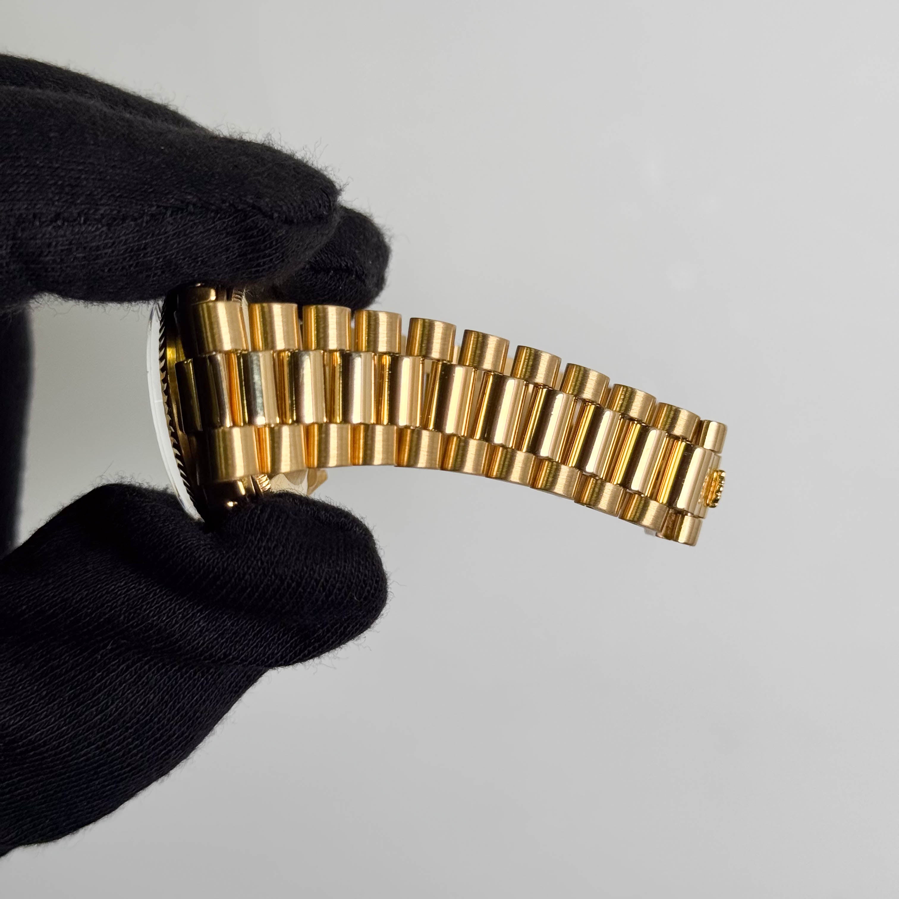 Rolex Datejust 31mm Champagne Dial Watch Ref# 6827