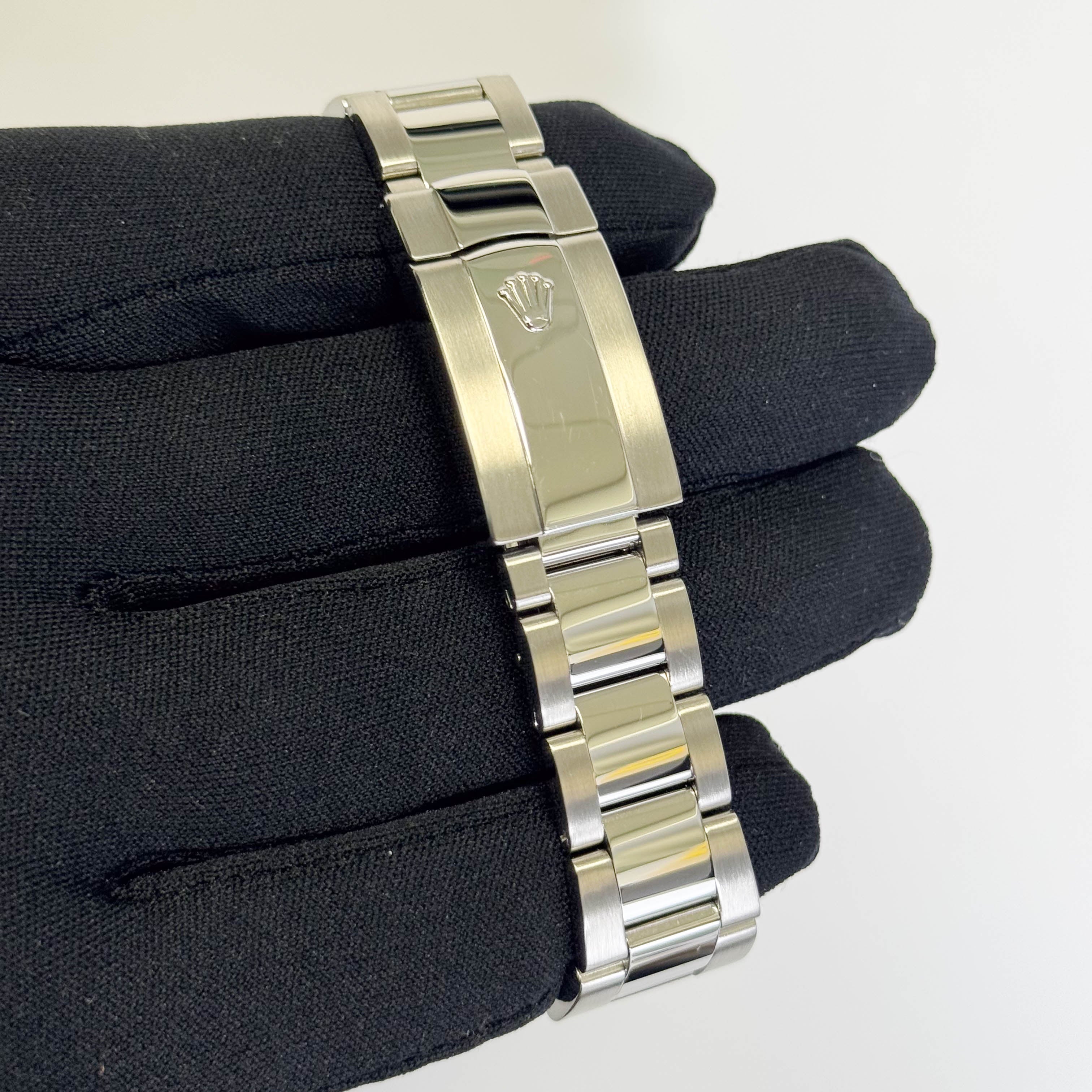 Rolex Datejust 41mm Silver Dial Watch Ref# 116334