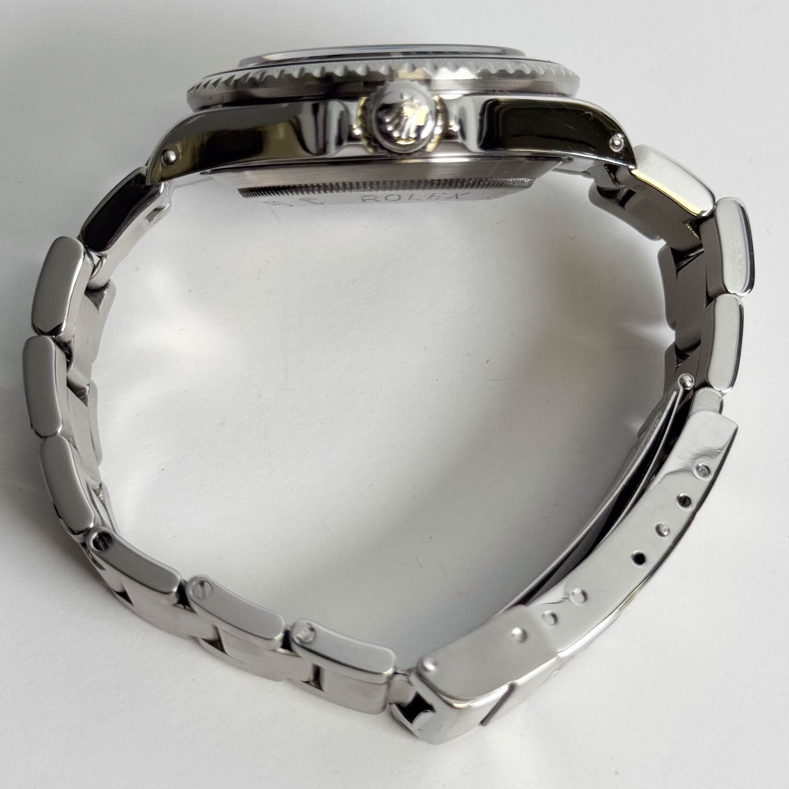 Rolex Sea-Dweller 40mm Black Dial Watch Ref# 16600