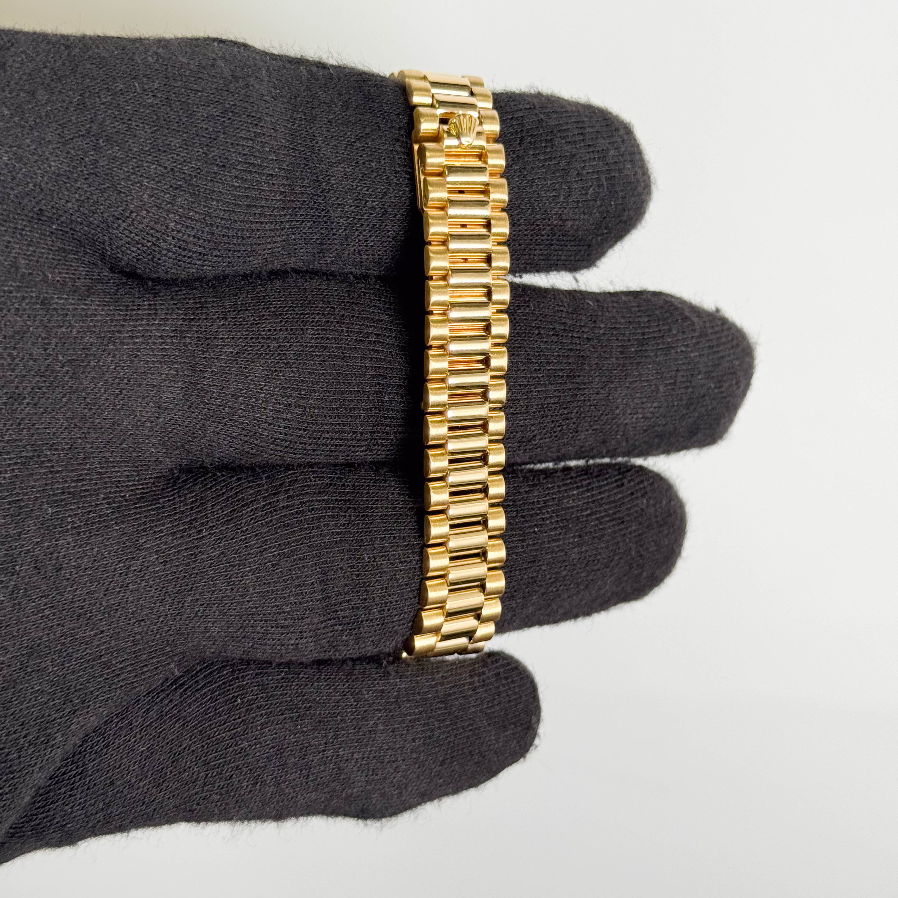 Rolex Datejust 26mm Champagne Dial Watch Ref# 69178