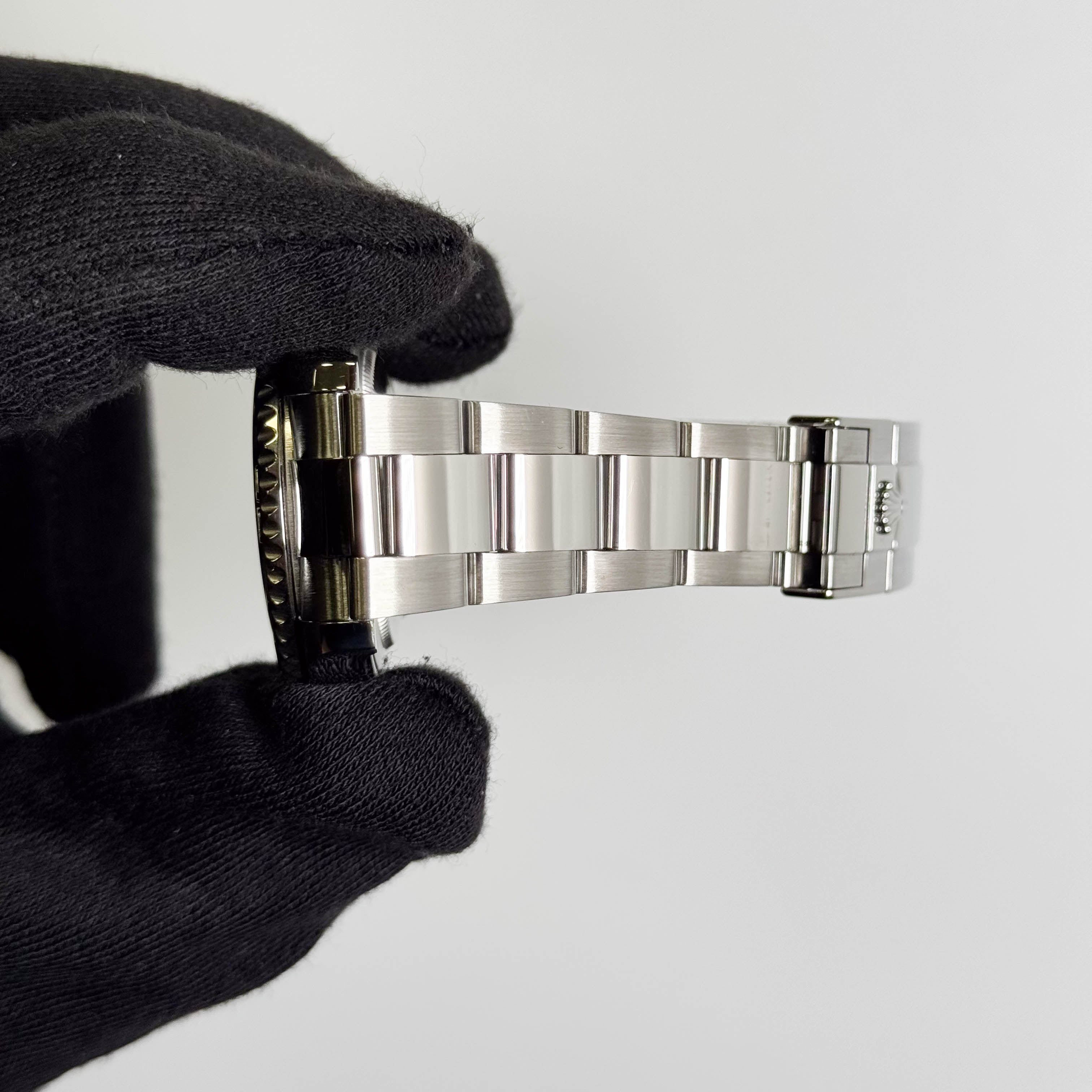 Rolex Yacht-Master 37mm Rhodium Dial Watch Ref# 268622