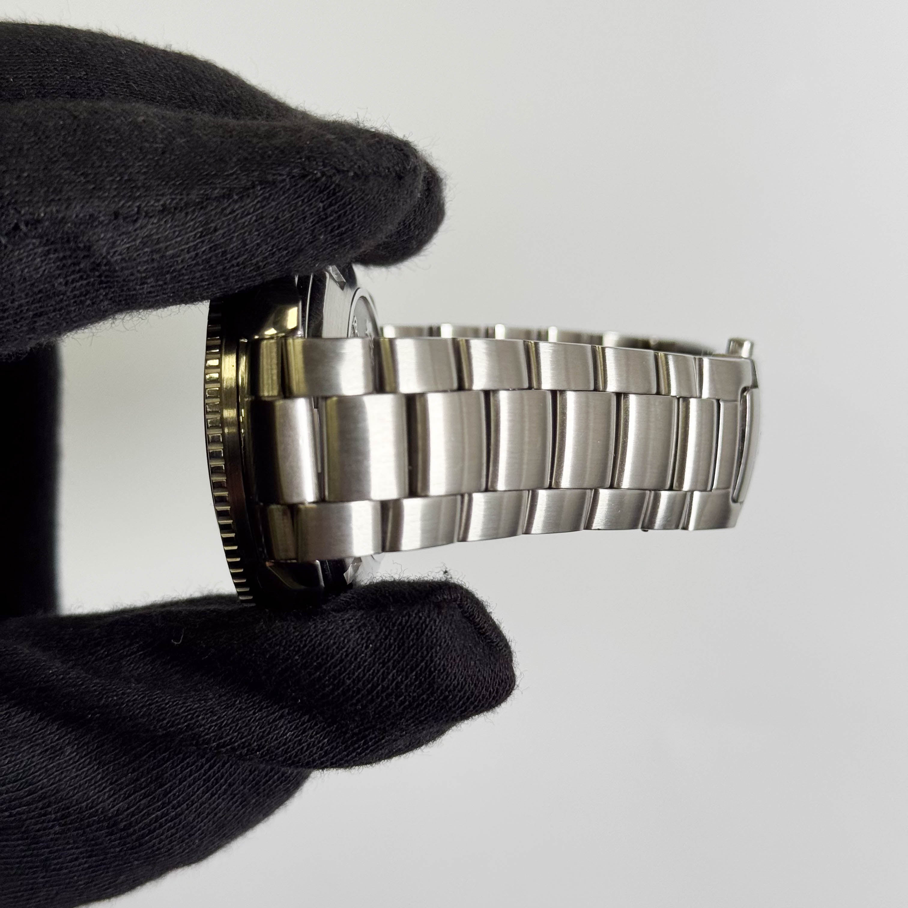 Omega Seamaster Planet Ocean Stainless Steel 42mm Black Stick Dial Watch Ref# 2200.51.00