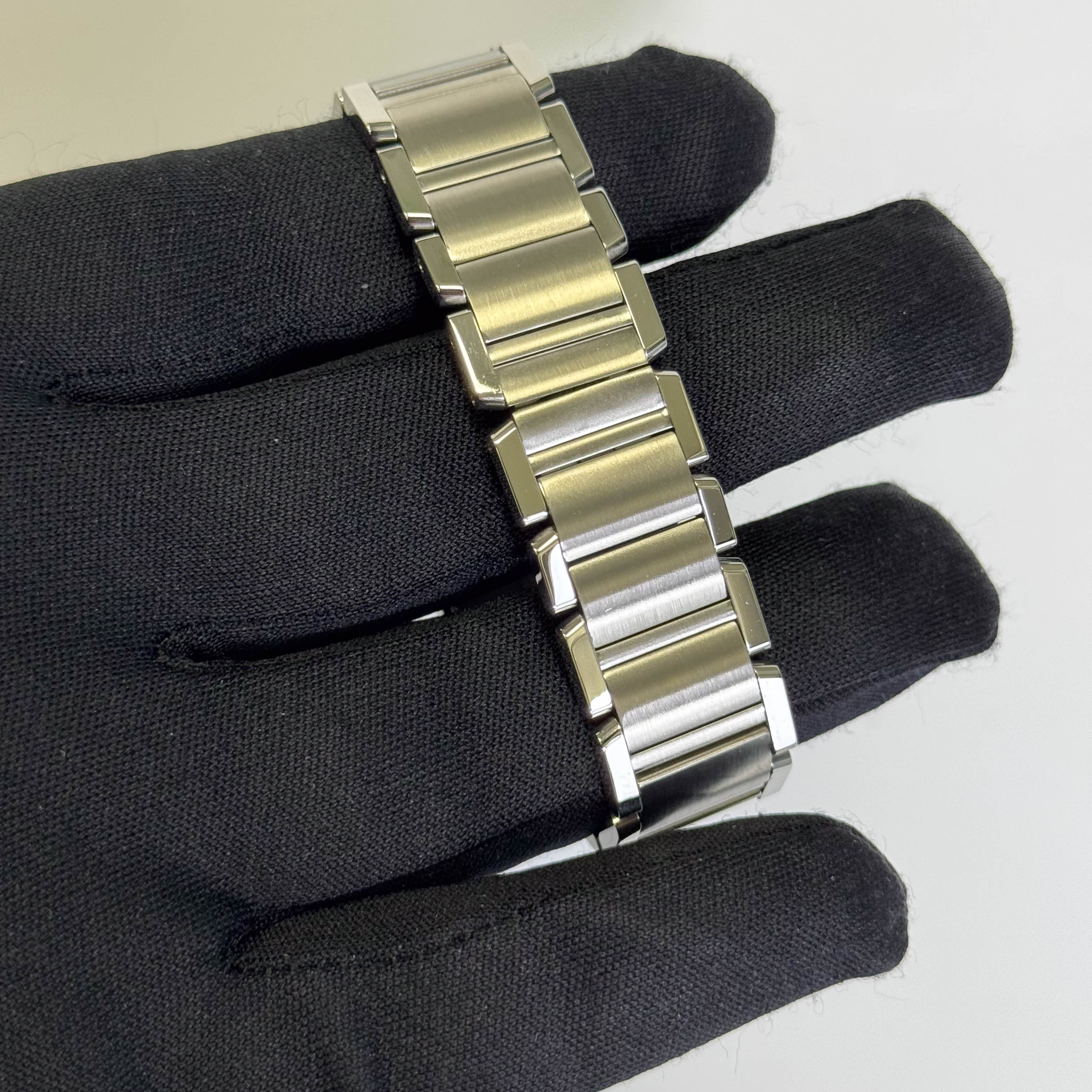 Cartier Tank 25mm White Dial Watch Ref# W51011Q3