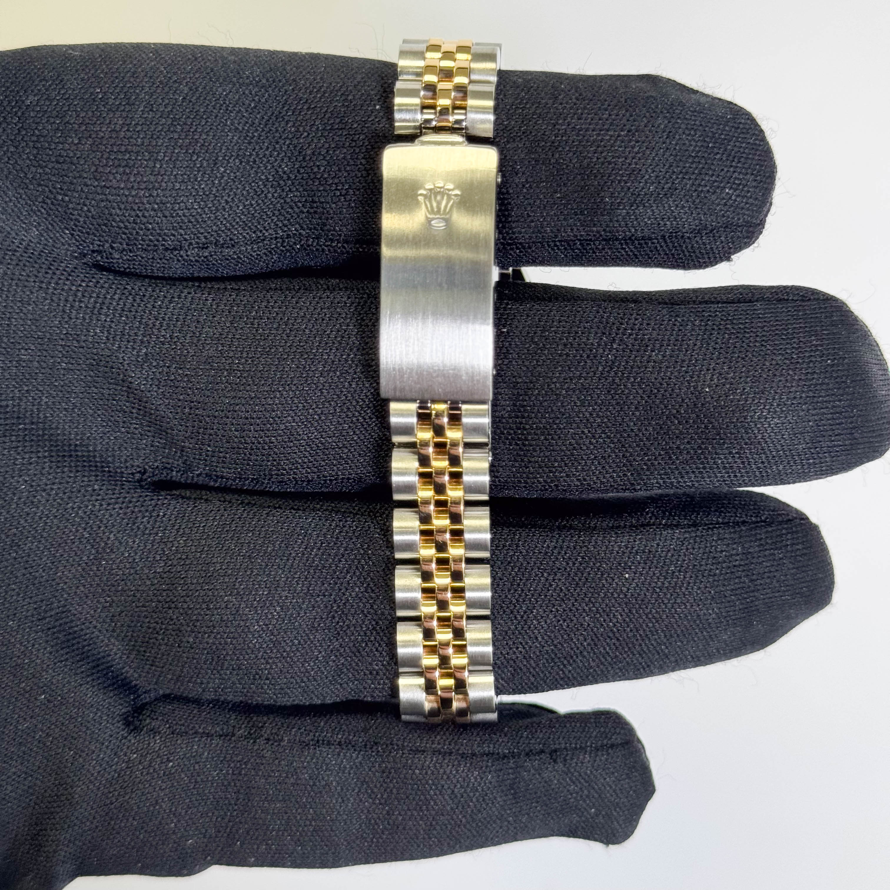 Rolex Datejust 26mm MOP Dial Watch Ref# 69173 - Happy Jewelers Fine Jewelry Lifetime Warranty