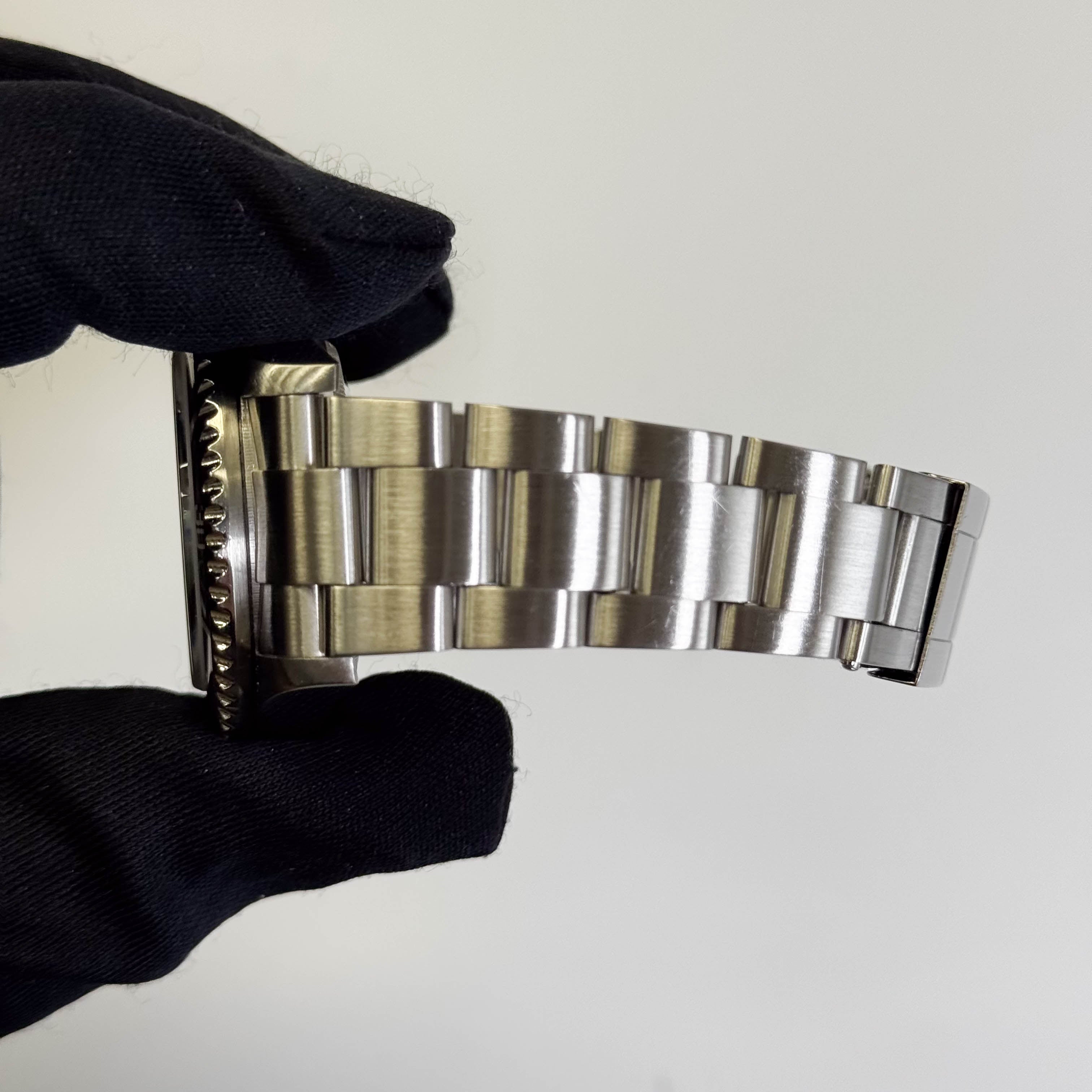 Rolex Sea-Dweller 40mm Black Dial Watch Ref# 16600 - Happy Jewelers Fine Jewelry Lifetime Warranty