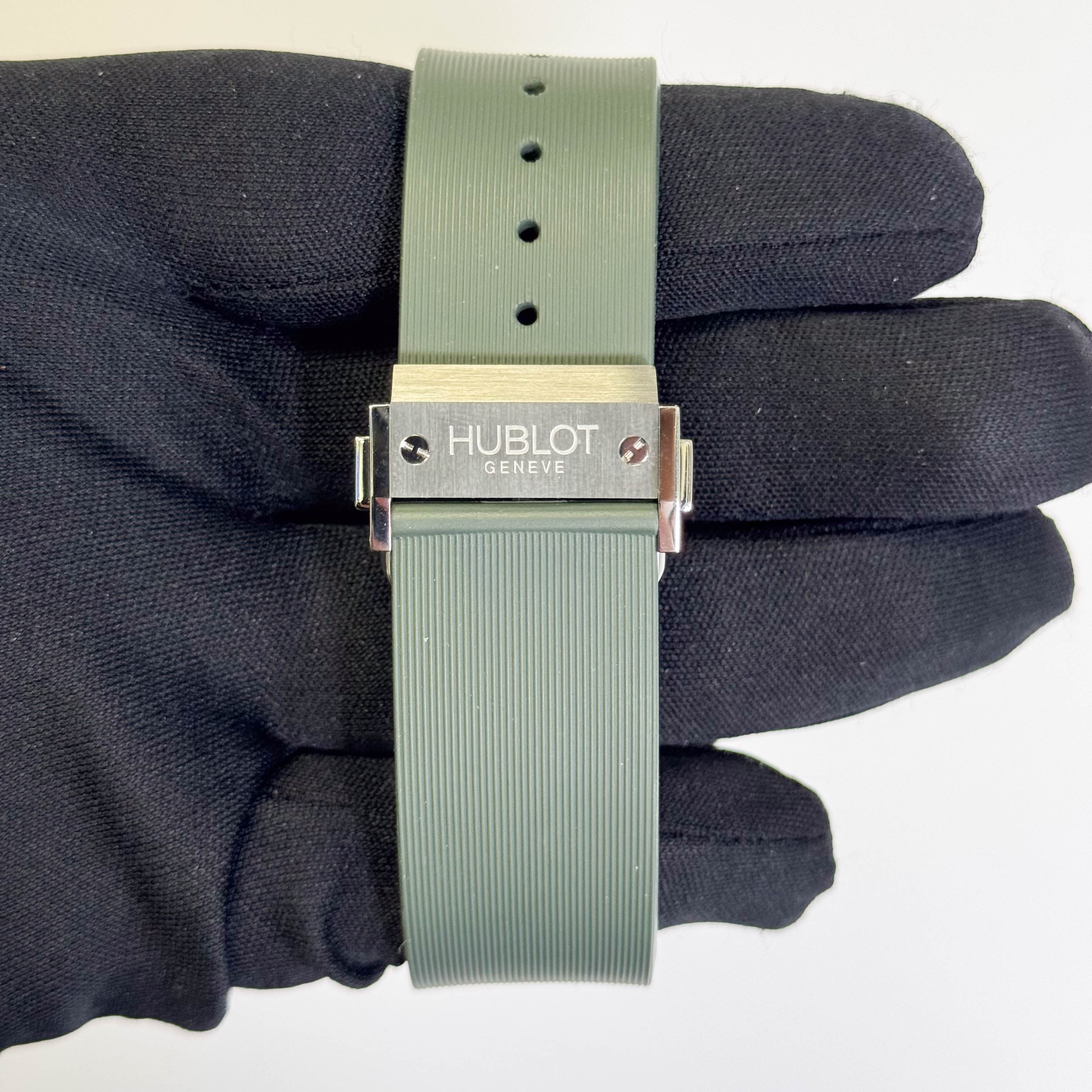 Hublot Big Bang 44mm Green Dial Watch Ref# 301.GI.5290.RG - Happy Jewelers Fine Jewelry Lifetime Warranty