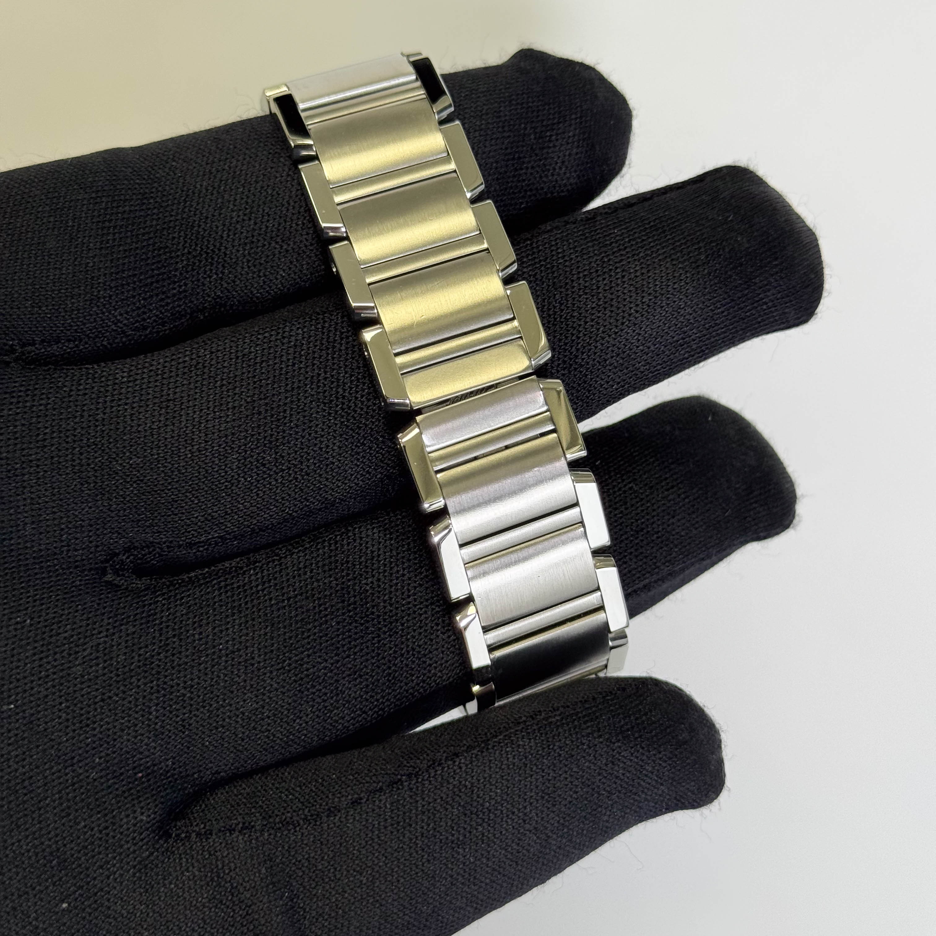 Cartier Tank 25mm White Dial Watch Ref# W51011Q3