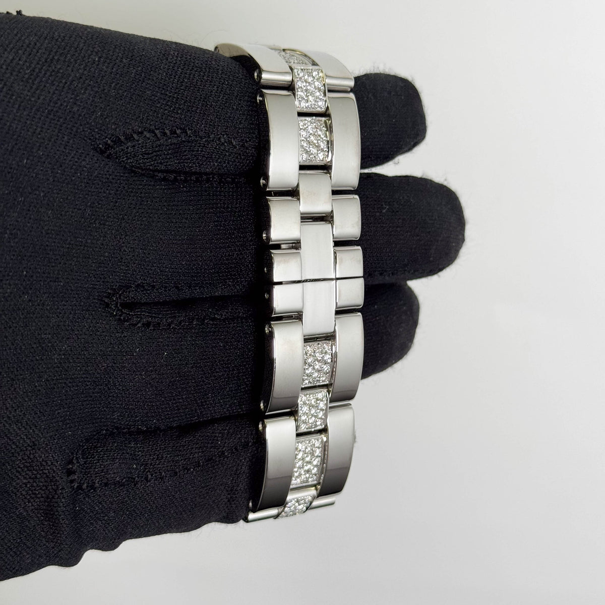 Cartier Roadster 48mm Silver Chronograph Dial Watch Ref# W62019X6 - Happy Jewelers Fine Jewelry Lifetime Warranty