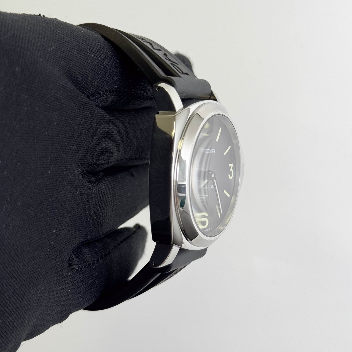 Panerai Luminor 44mm Black Dial Watch Ref# PAM01000 - Happy Jewelers Fine Jewelry Lifetime Warranty