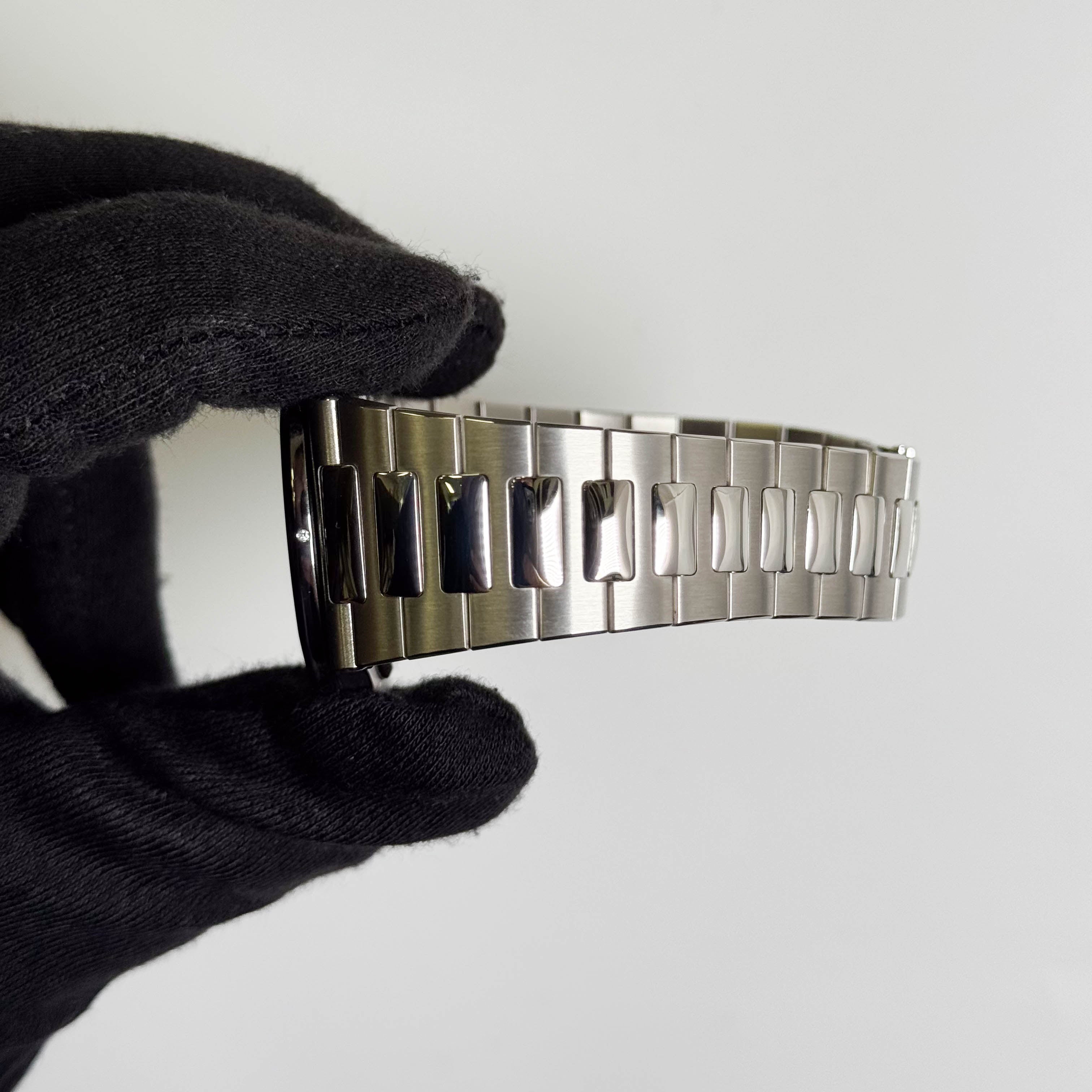 Patek Philippe Nautilus 40mm Blue Dial Watch Ref# 5711/1P-001