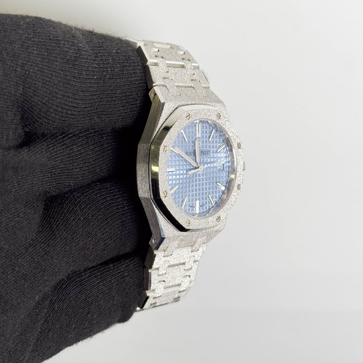 Audemars Piguet Royal Oak 34mm Blue Dial Watch Ref# 77353BC.GG.1263BC.01